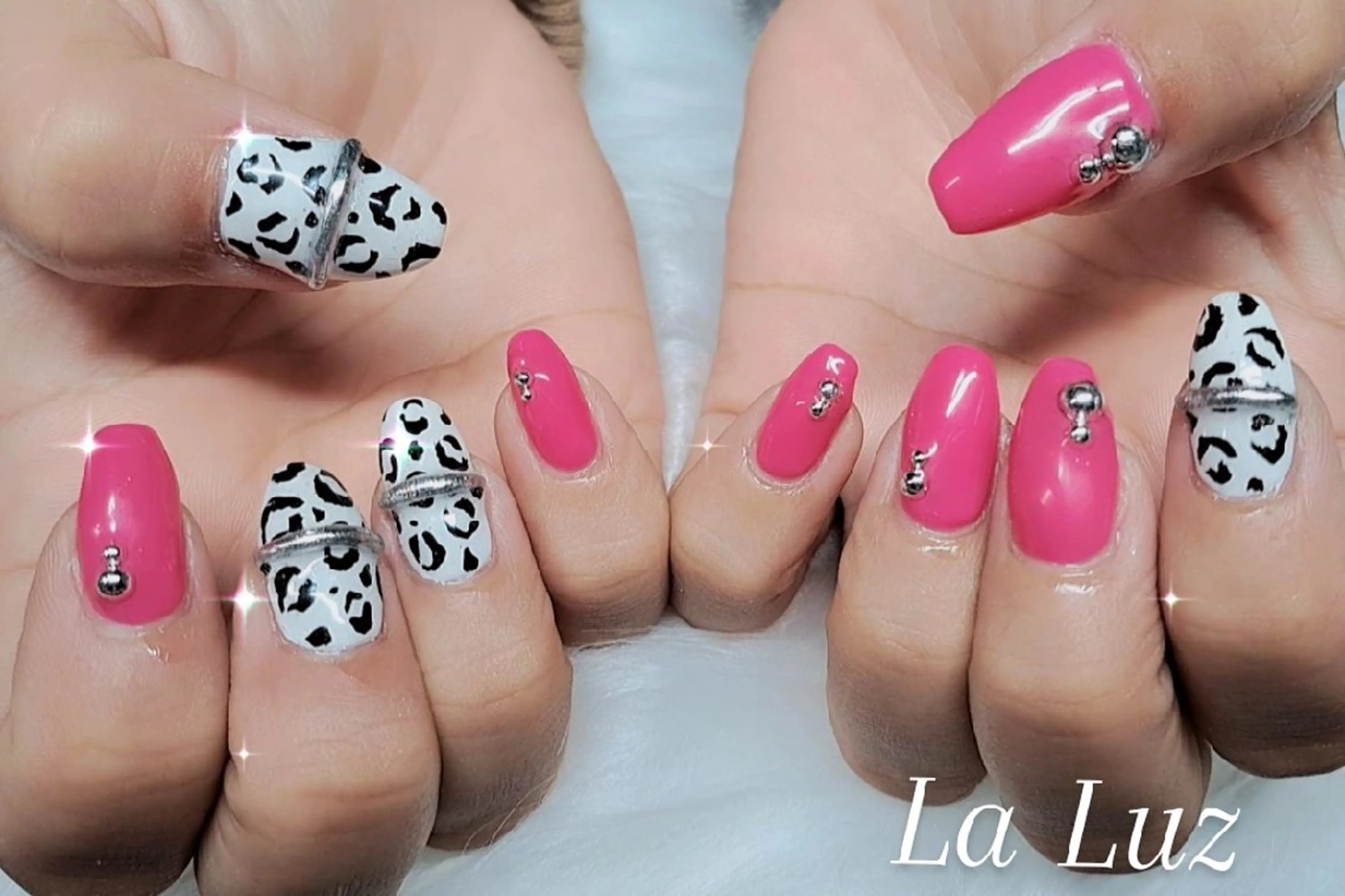 ネイル ハンドネイル 小川 真里奈のネイルデザイン