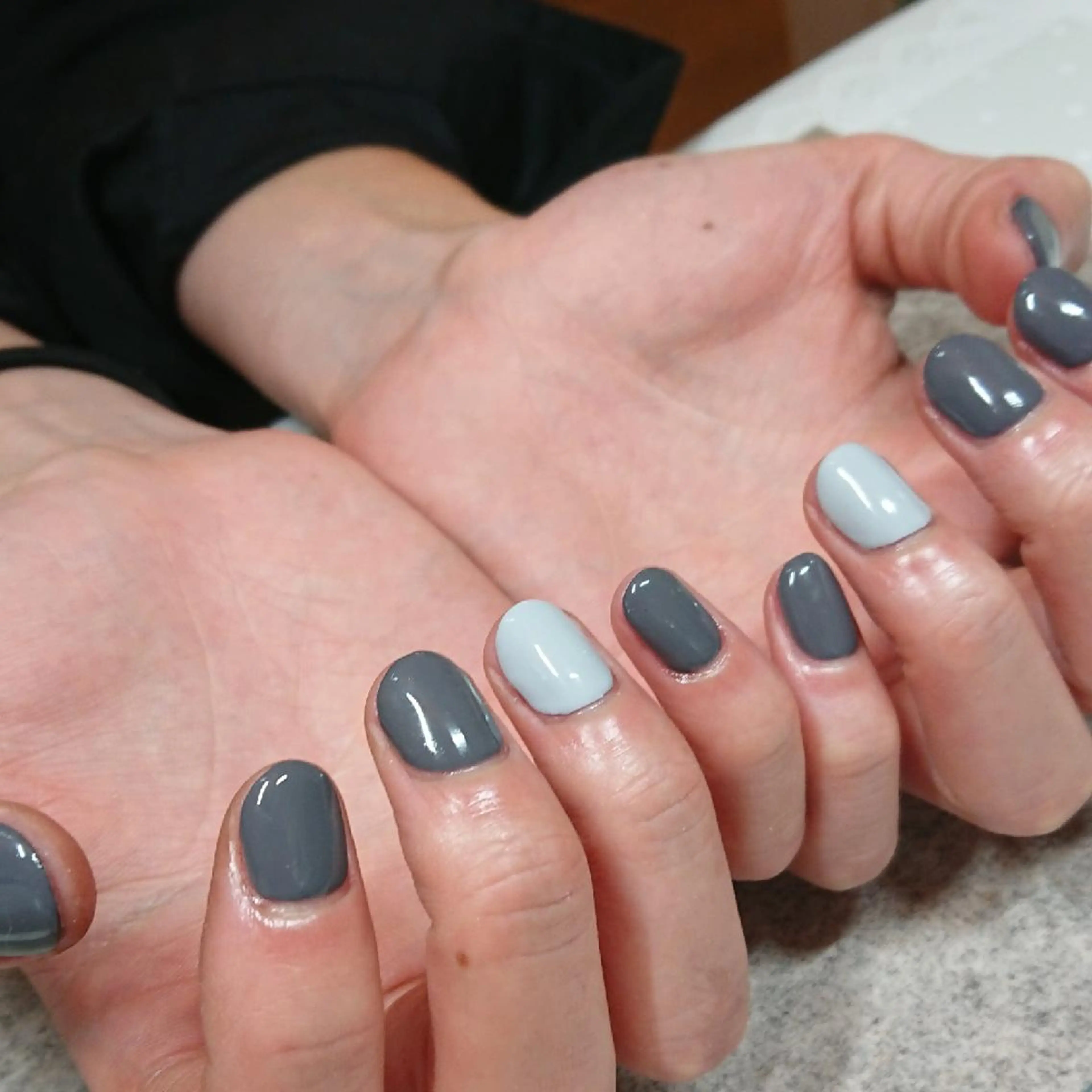 ネイル ジェヌインネイル 河内のネイルデザイン