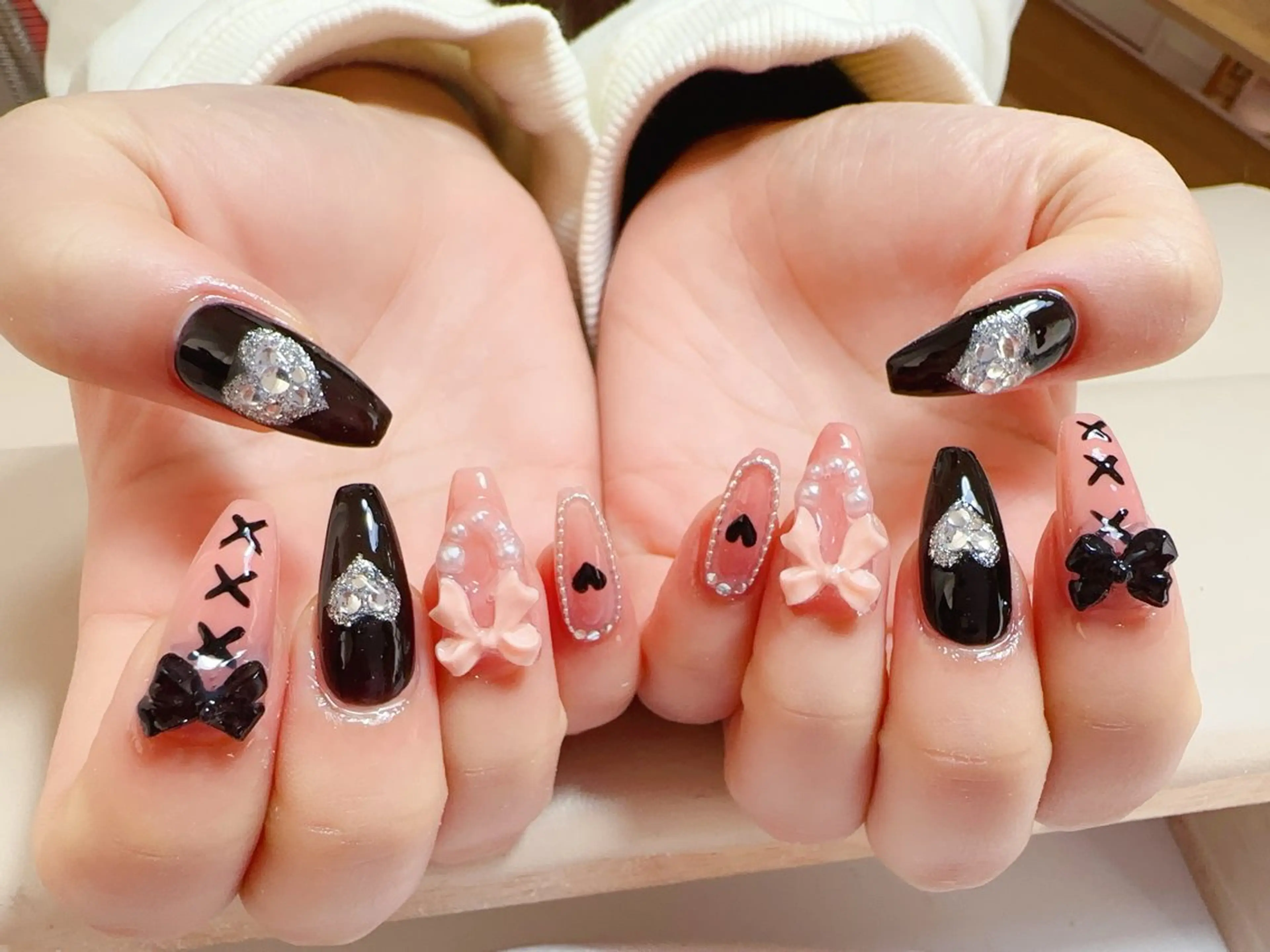 ネイル ハンドネイル NAIL CIRCLESのネイルデザイン