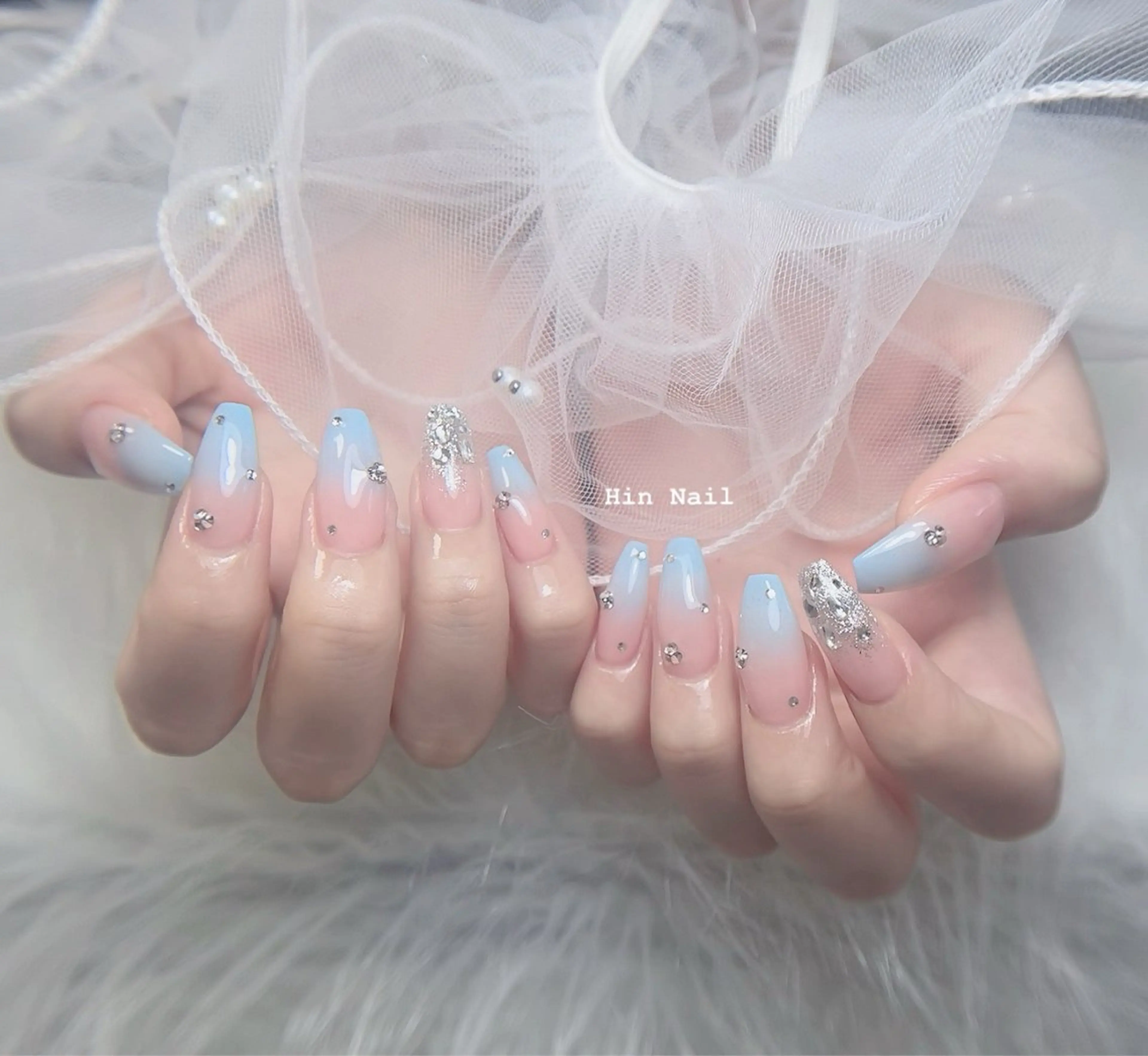 ネイル ハンドネイル Hin Nailsのネイルデザイン