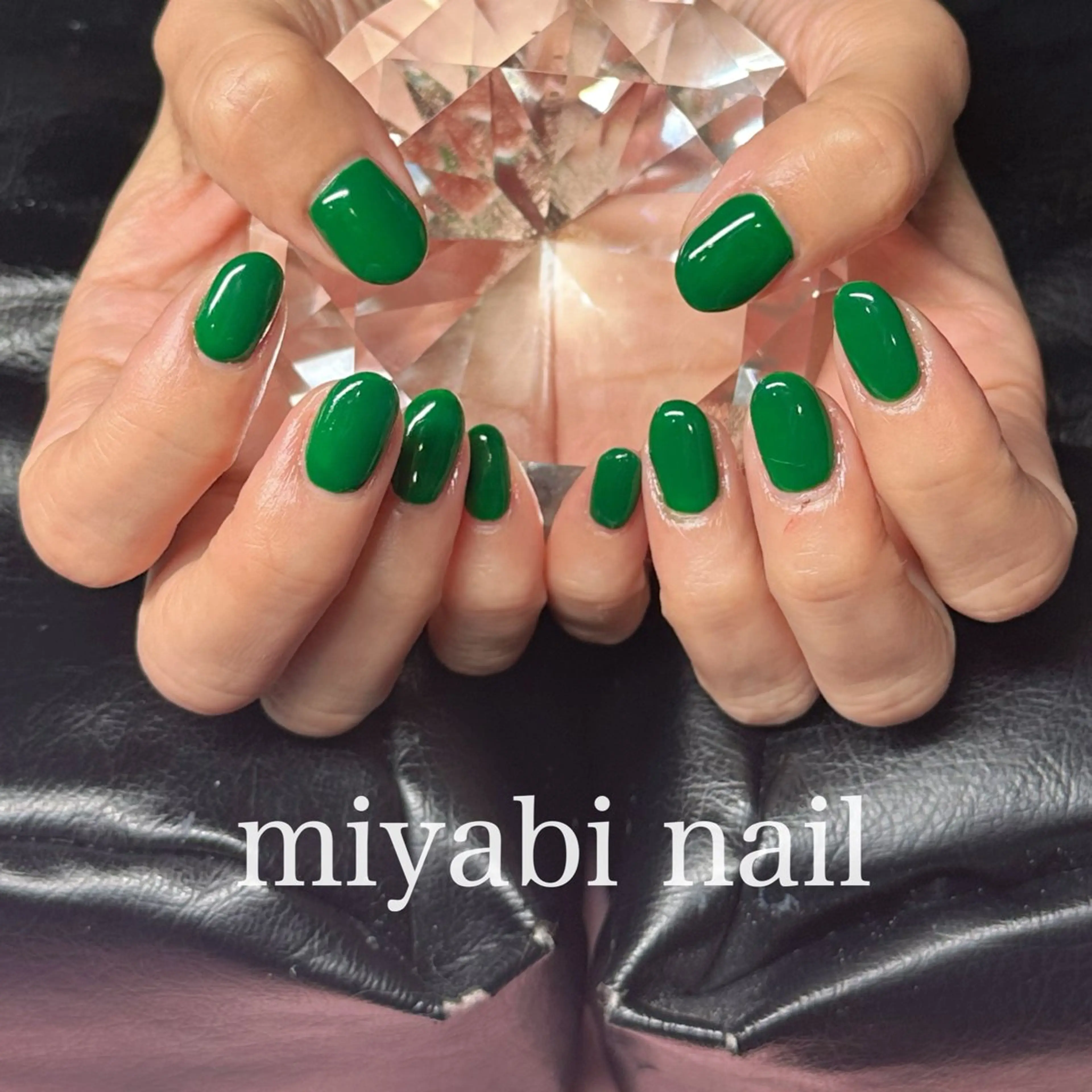 ネイル ジェルネイル グリーン 持ち込み ワンカラーネイル ショートネイル ハンドネイル miyabi nail 桂川駅近くのネイルデザイン