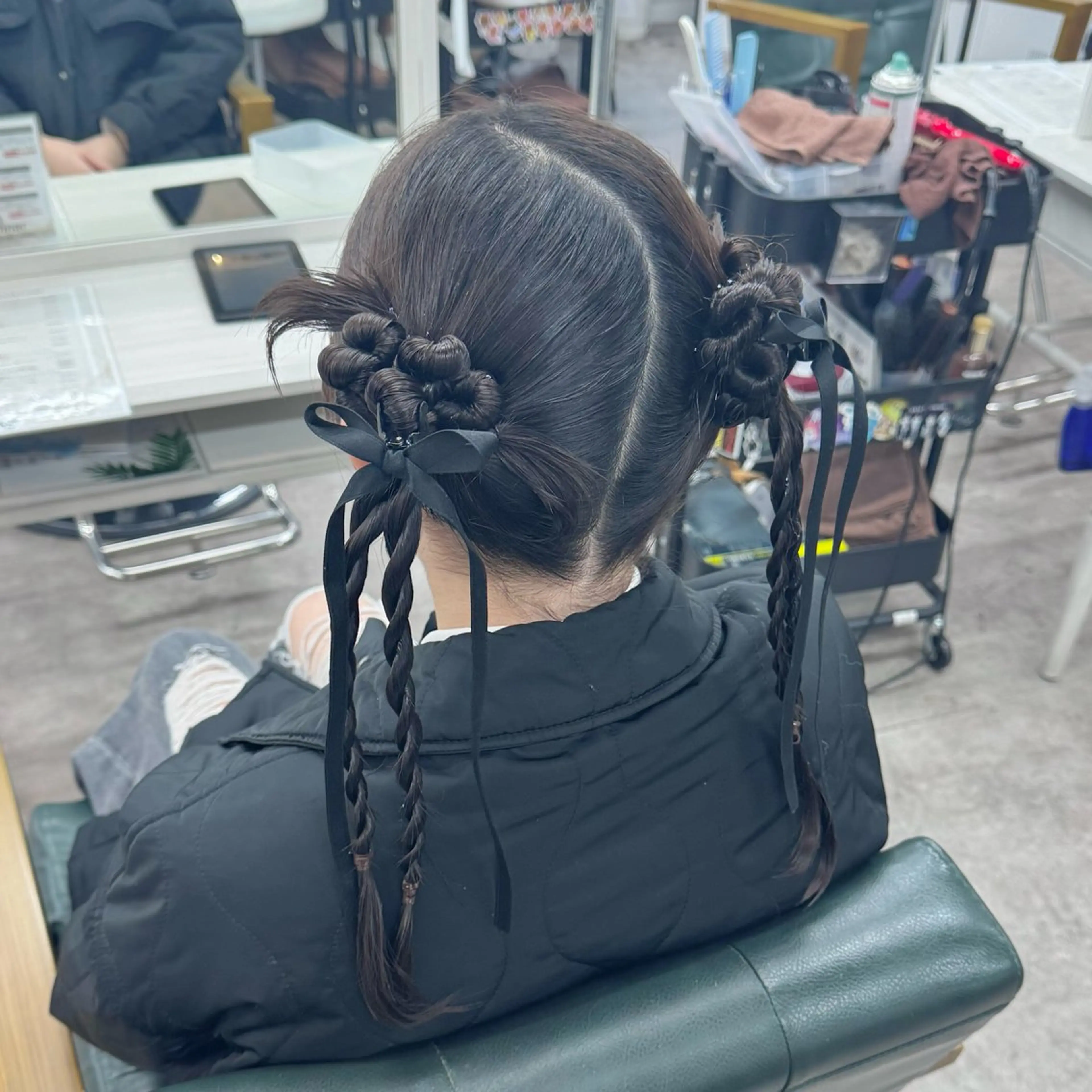 セミロング ヘアアレンジ JUNSHIN🦋 ヘアセット／カラーのヘアスタイル