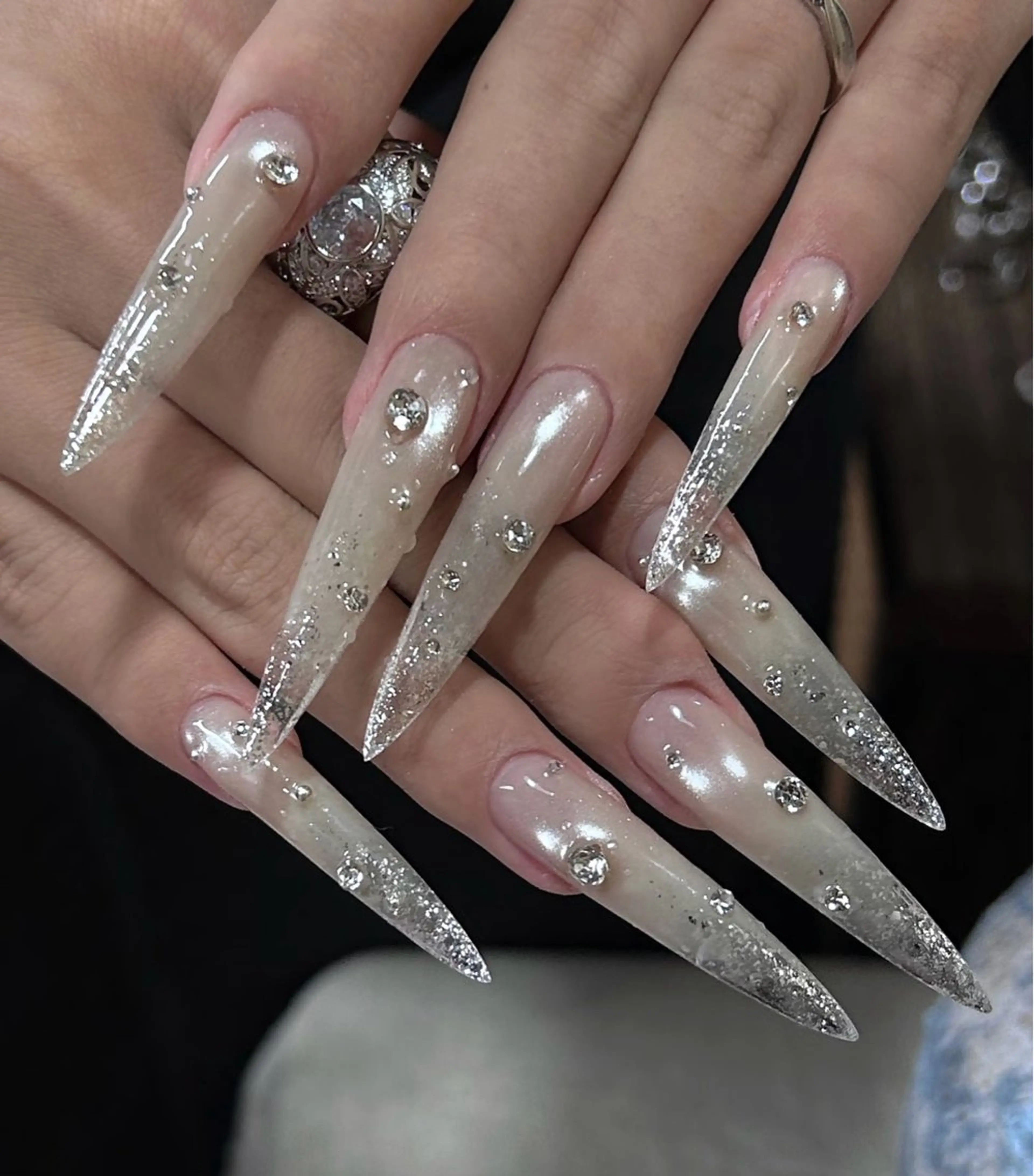 ネイル Chiara 長さ出し/フィルインのネイルデザイン