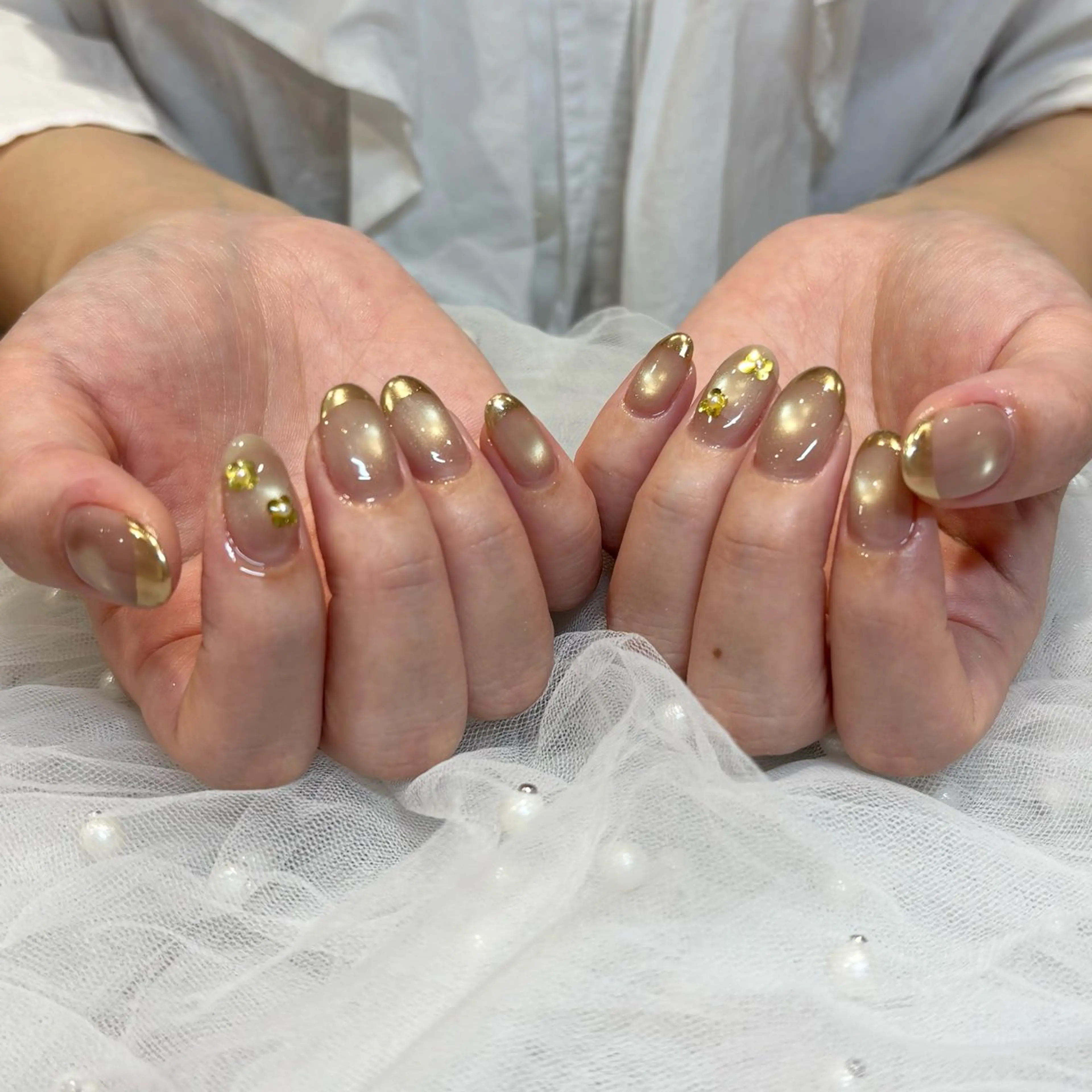 ネイル フレンチネイル ミラーネイル ハンドネイル 荒巻 めいのネイルデザイン