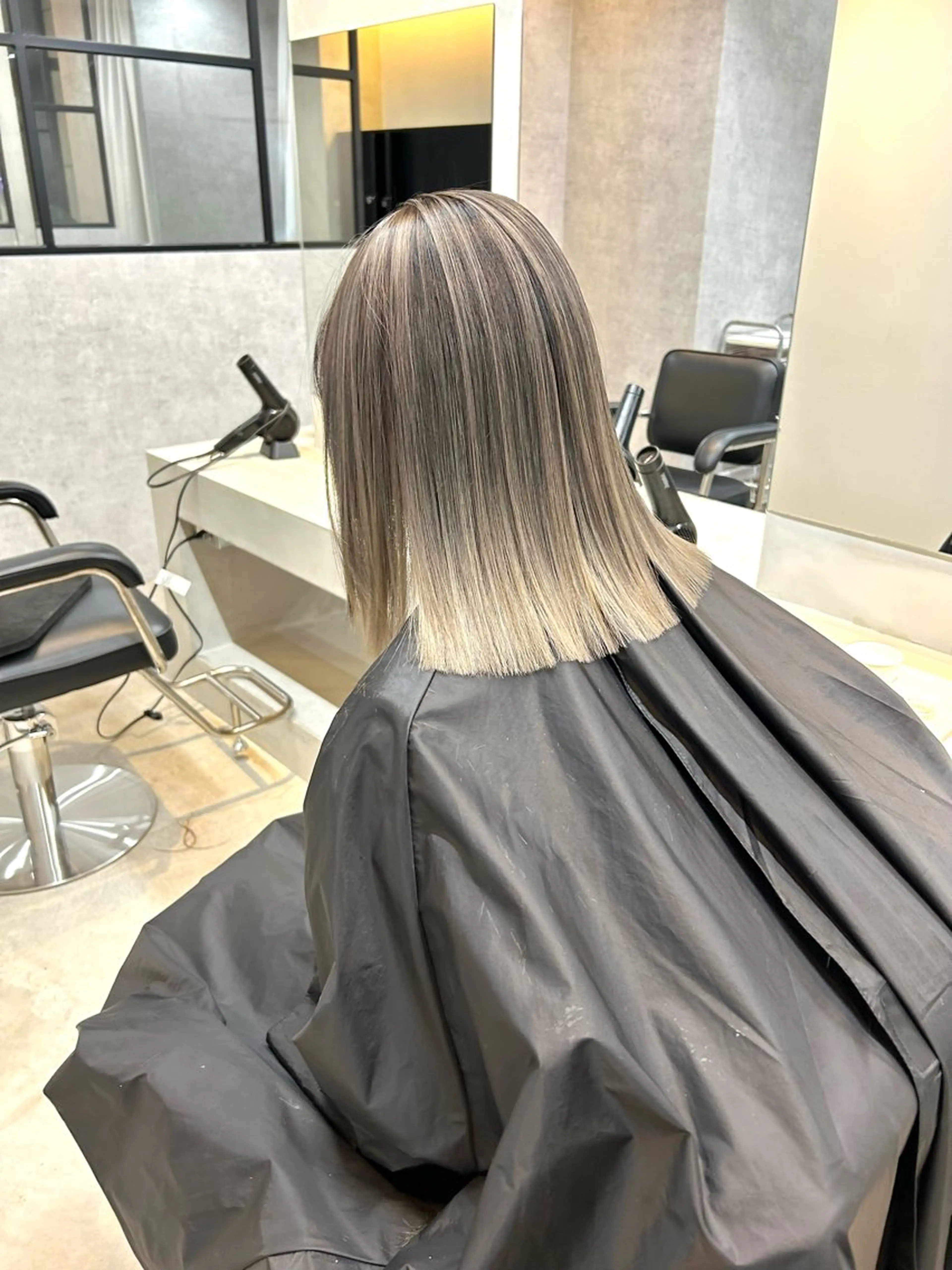 ミディアム カラー ヘアカラー 一ノ瀬 暁のヘアスタイル