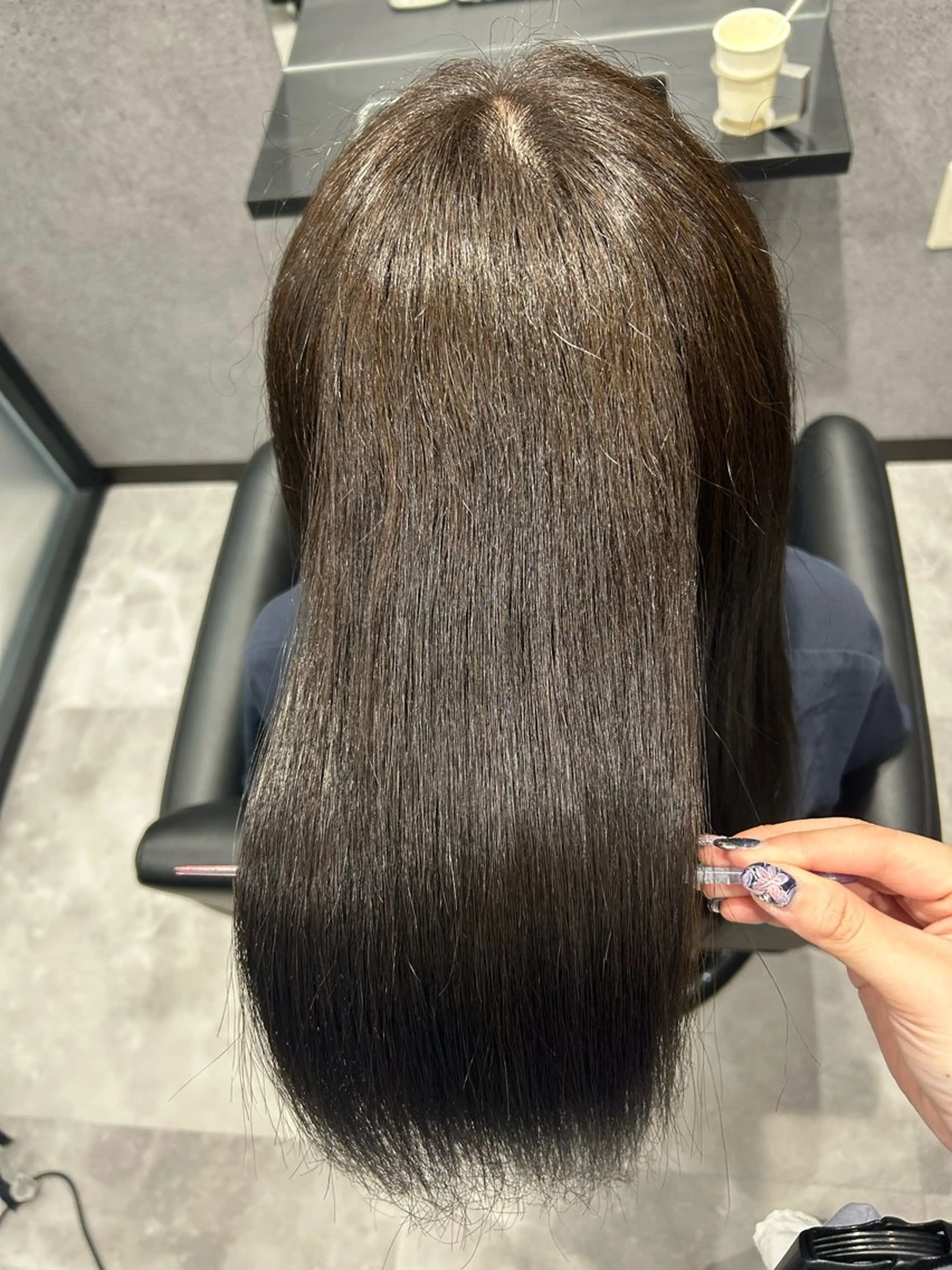 ロング カラー 佐野 彩音のヘアスタイル