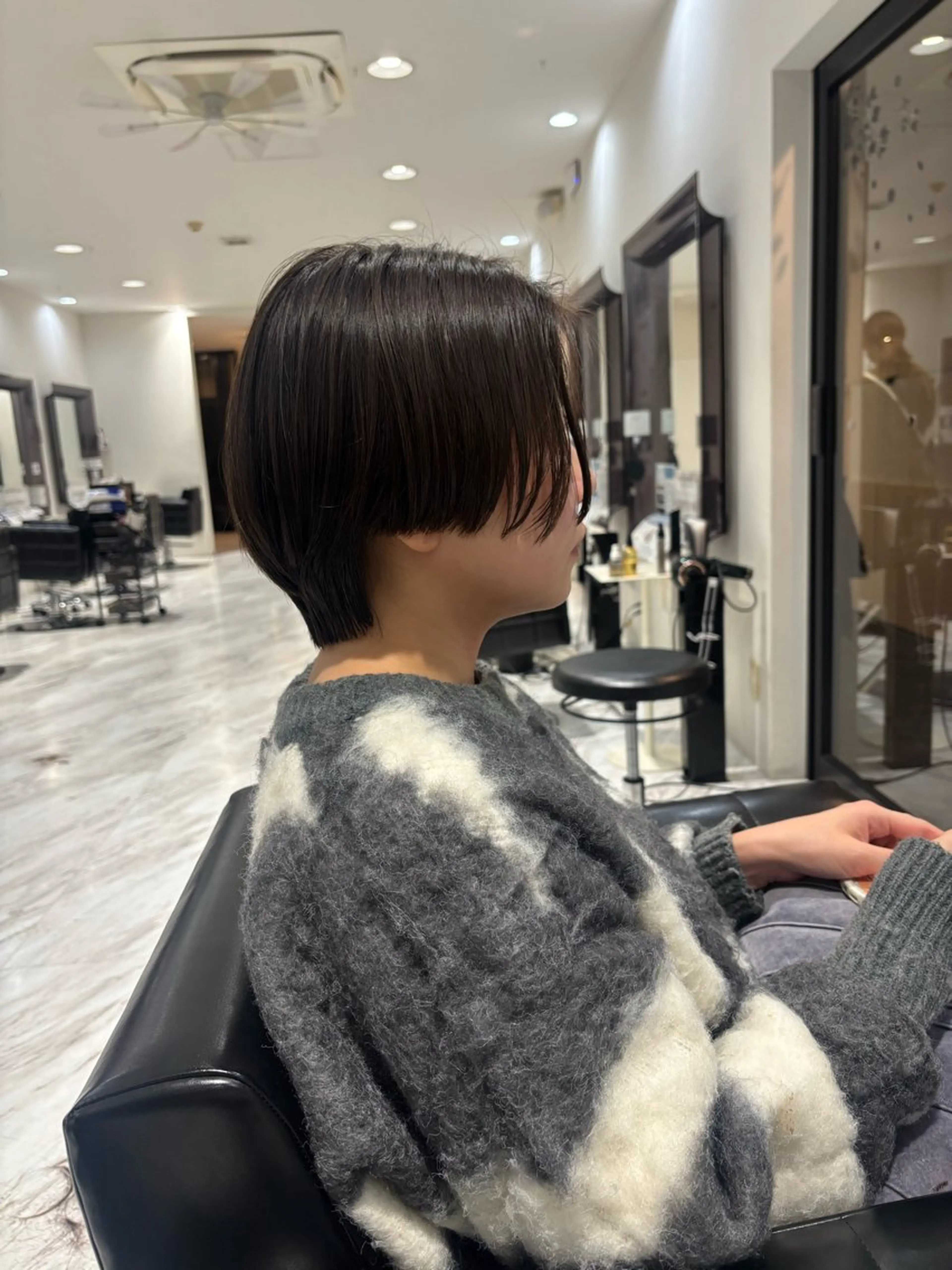 ショート ハンサムショート ショートヘア レイヤー /艶髪美髪 /マナミのヘアスタイル