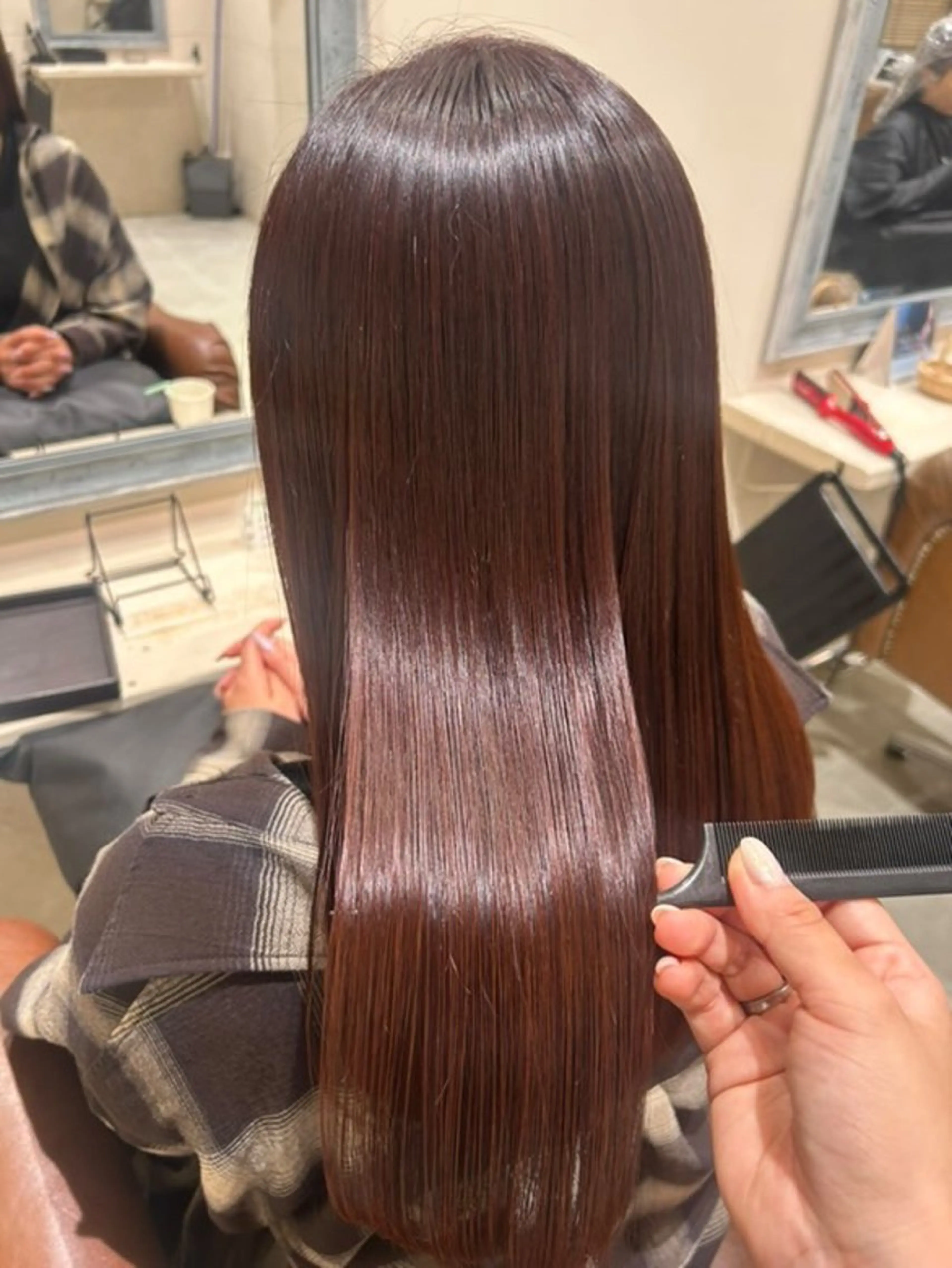 セミロング カット 縮毛矯正 FRAME ASUKAのヘアスタイル