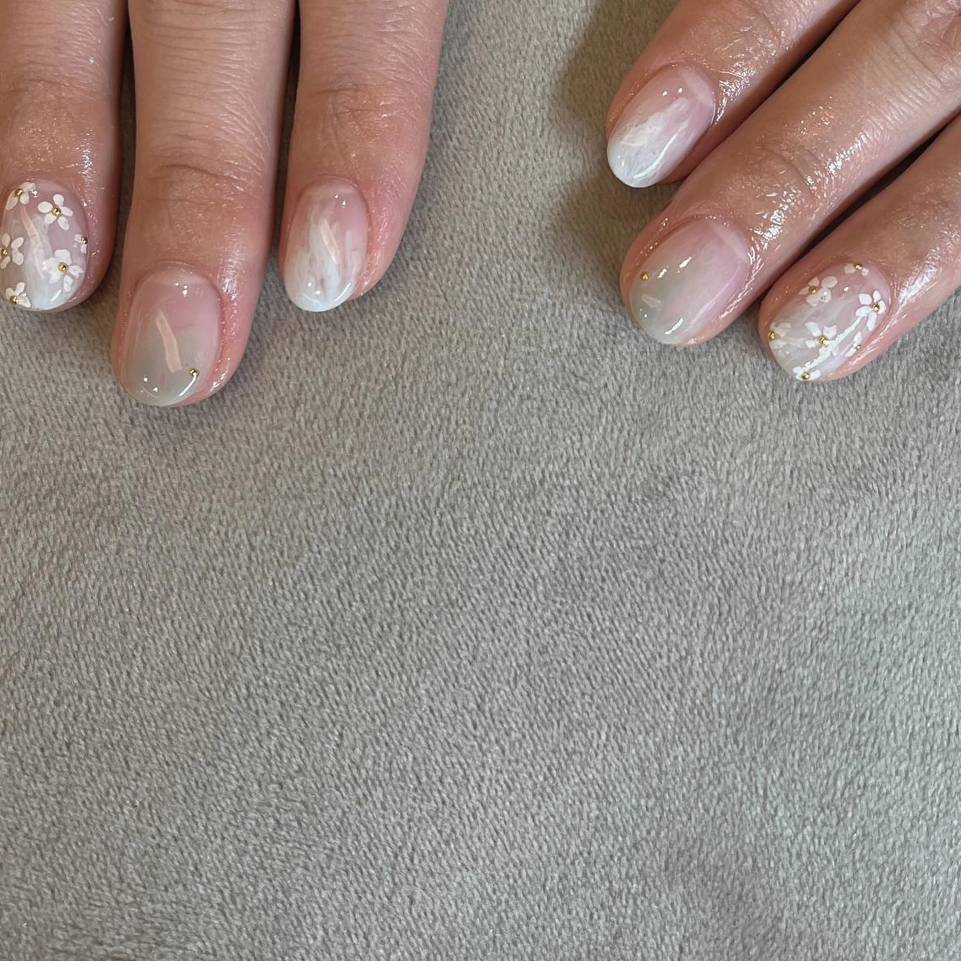 ネイル 春ネイル フリーランス¨̮⃝ ネイリストOKADAのネイルデザイン