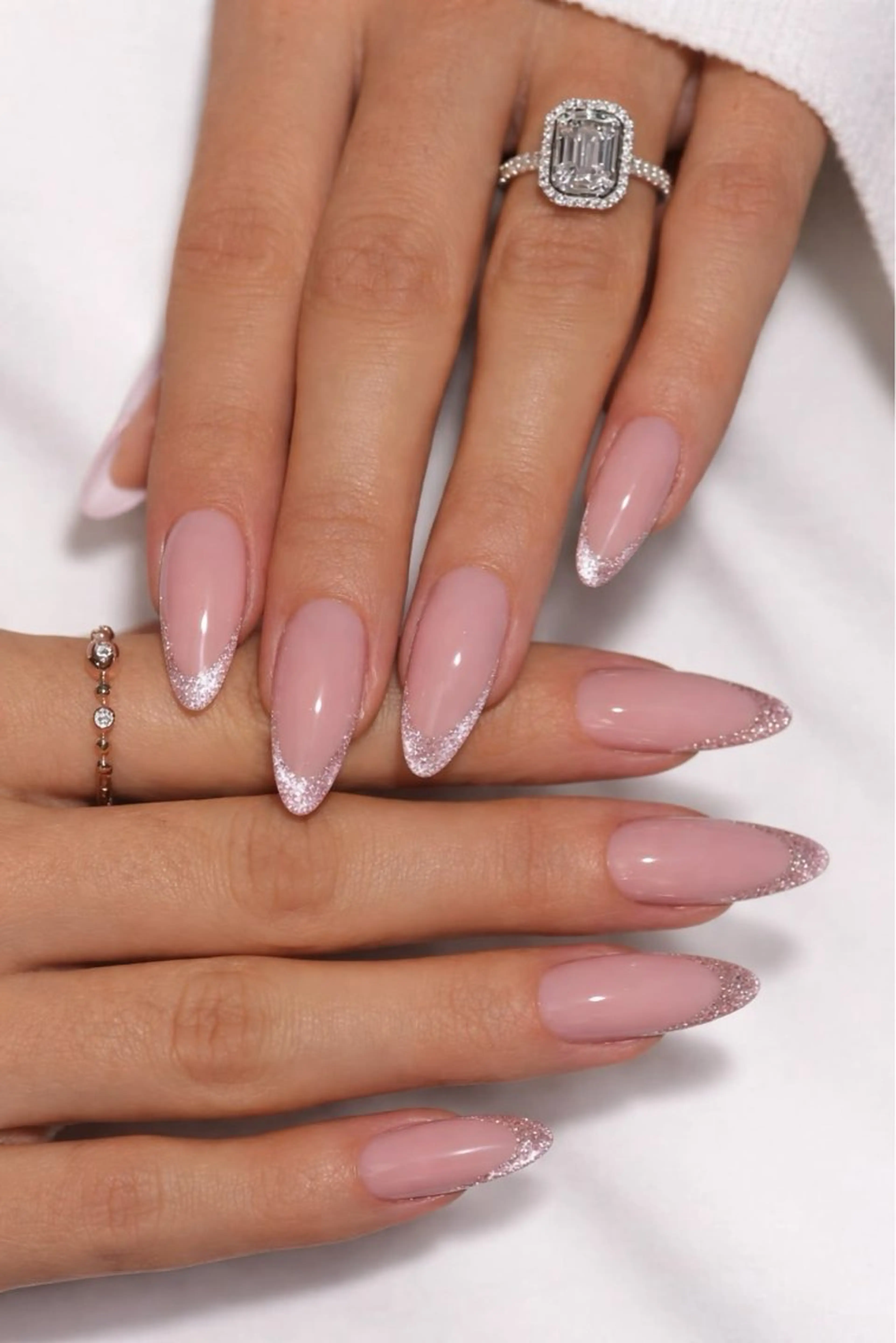 セミロング T&D NailSalonのネイルデザイン