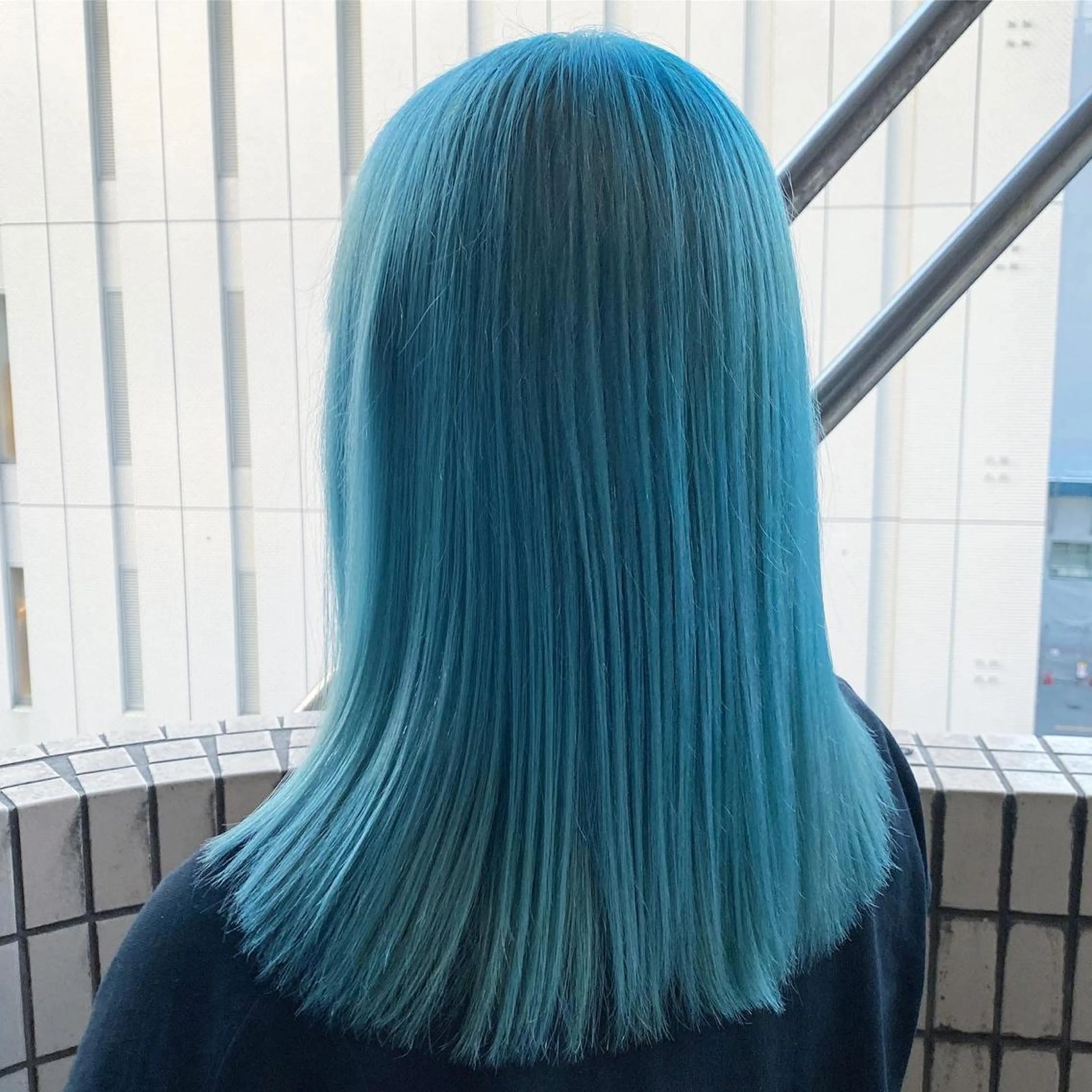 カラー ヤクシジ レンのヘアスタイル