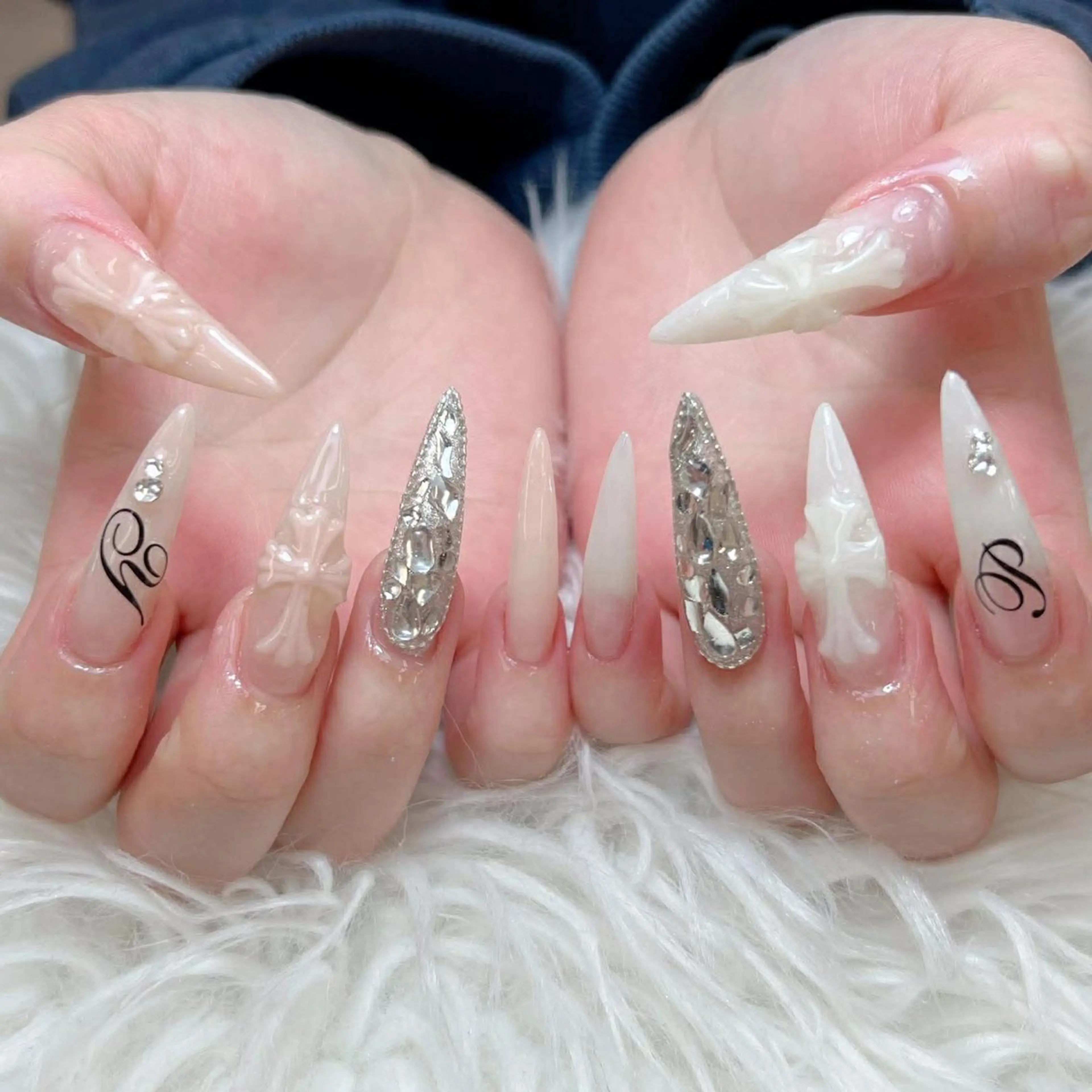 ネイル ハンドネイル ハンドケア Anh Nail 歌舞伎町のネイルデザイン