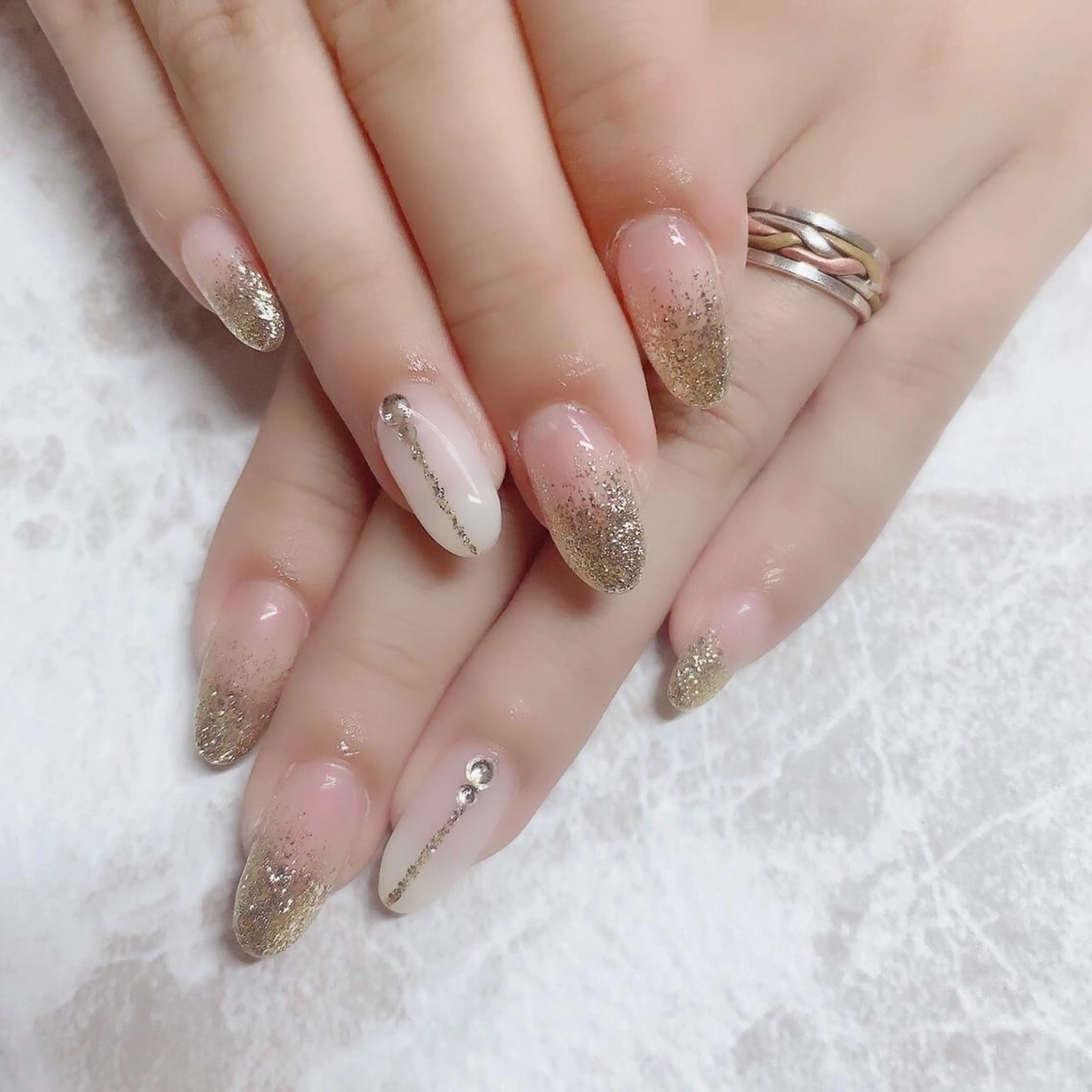 ネイル ハンドネイル マジック ミラーのネイルデザイン