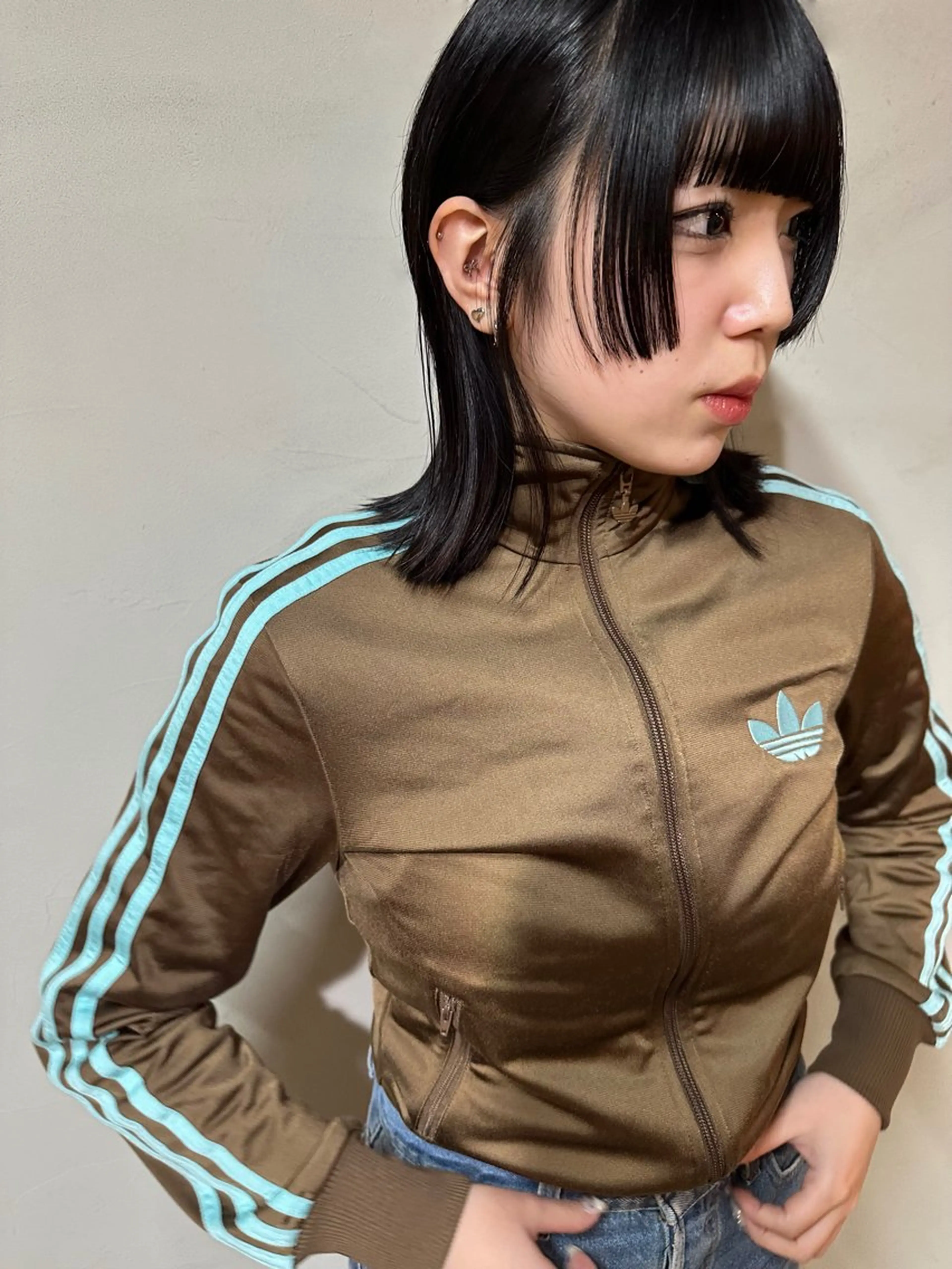 ミディアム 顔周りカット natsumi zenshoのヘアスタイル