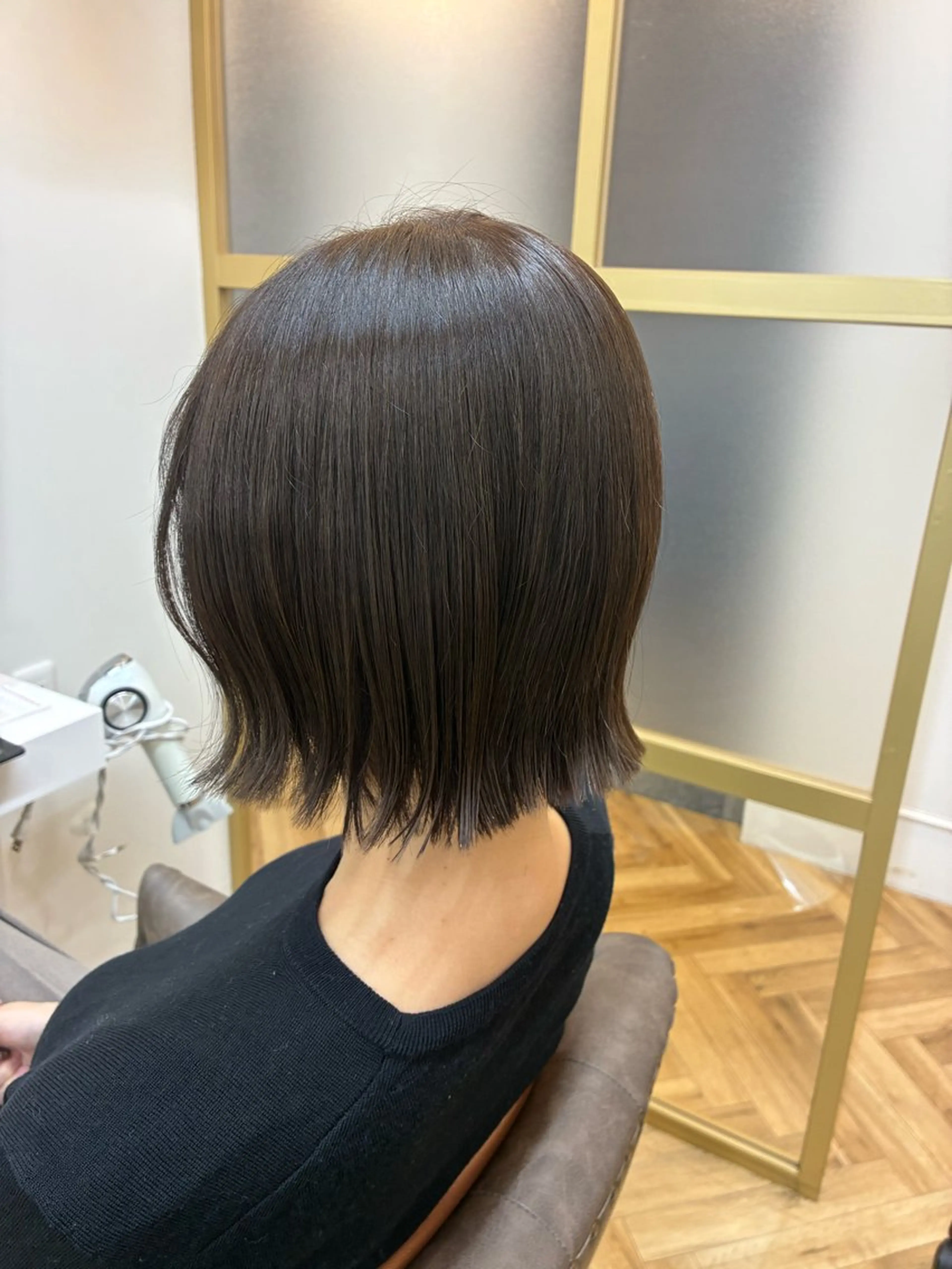 ミディアム カラー 切りっぱなしボブ ボブ 外ハネヘア カット トリートメント topstylist /misaのヘアスタイル