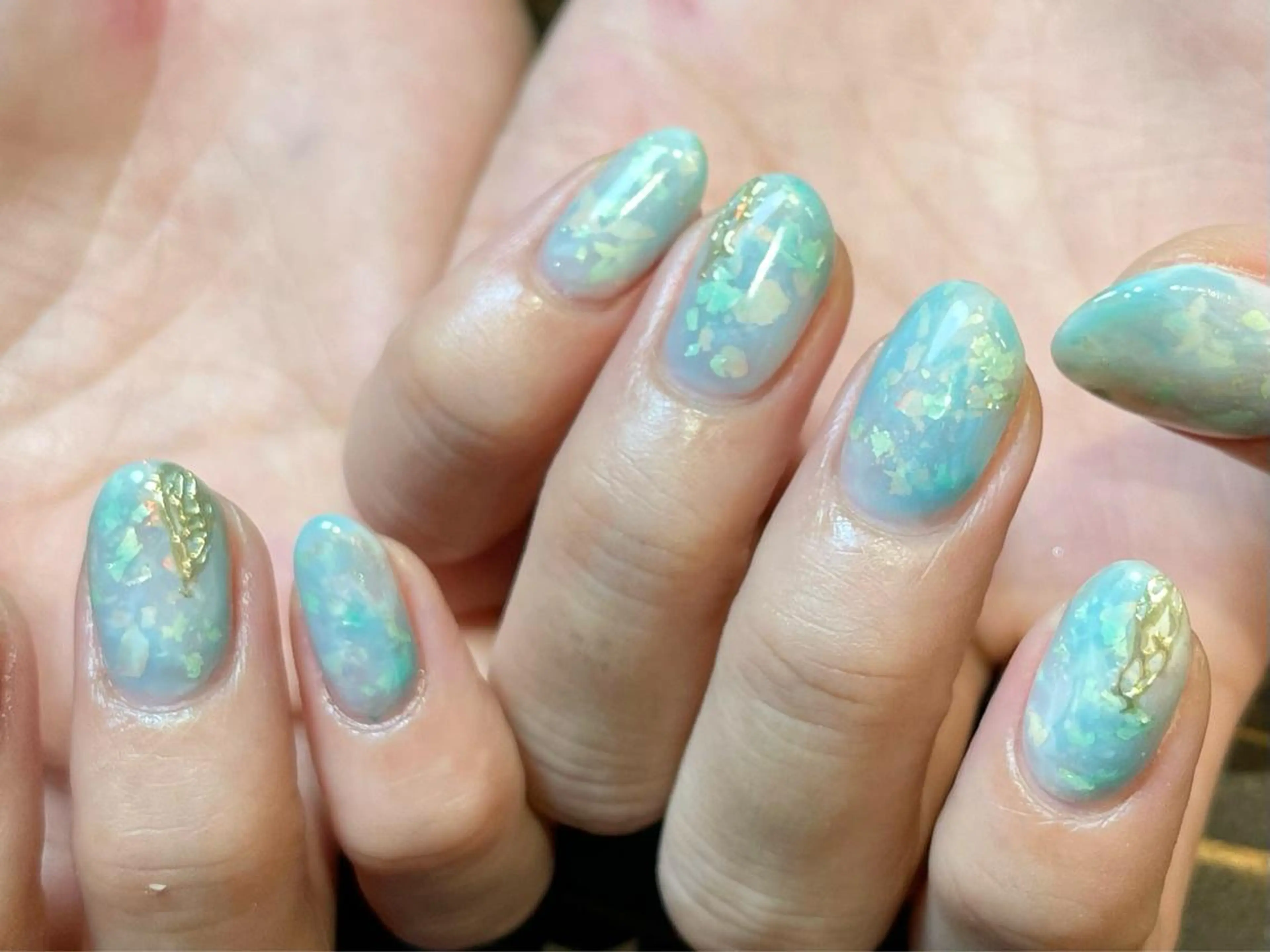 ネイル アートネイル ジェルネイル グリーン ニュアンスネイル オフィスネイル ハンドネイル kinjo yuaのネイルデザイン