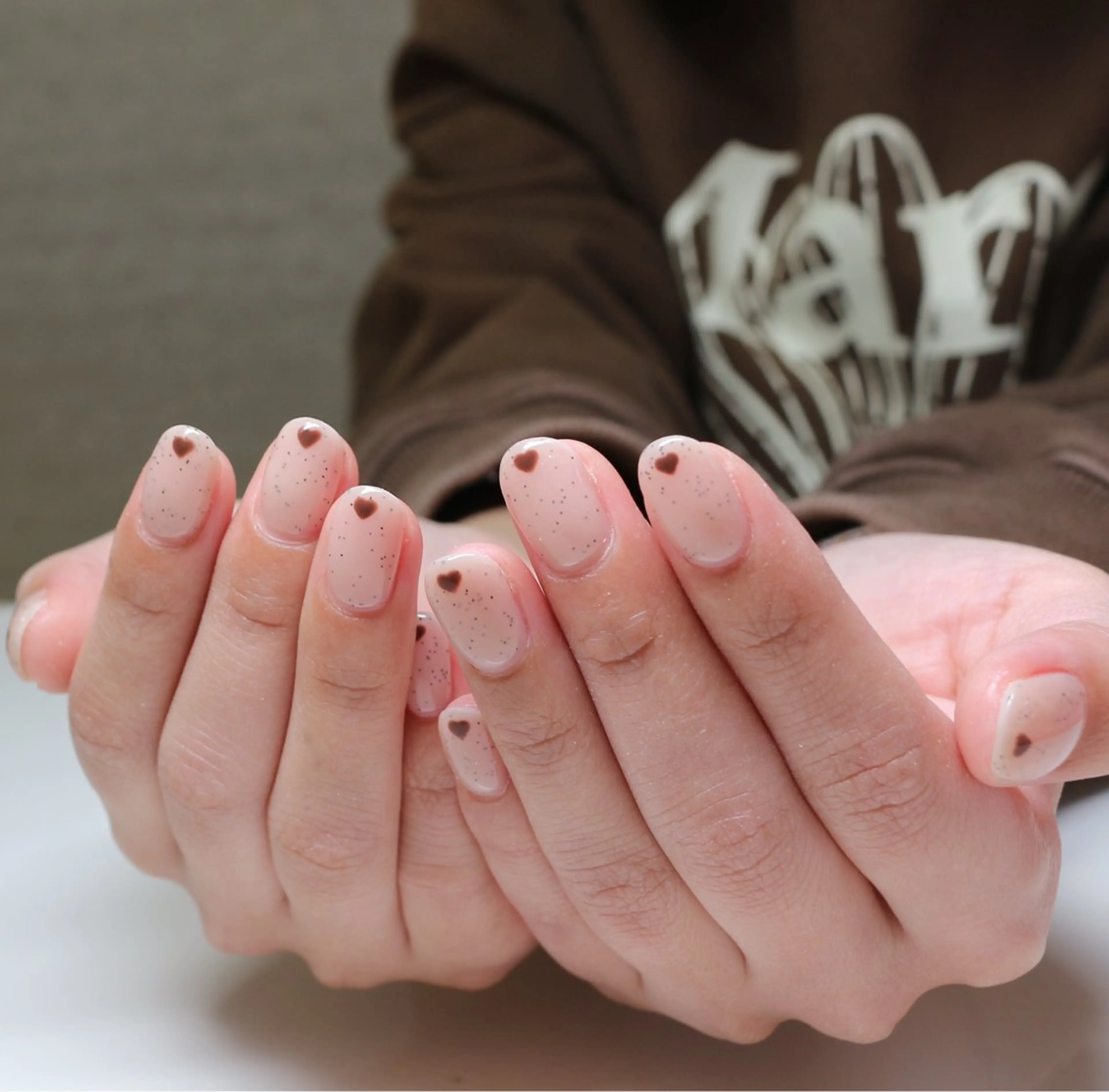 ネイル ブラウン ハート 韓国ネイル ワンホンネイル ハンドネイル Baku Nailsのネイルデザイン