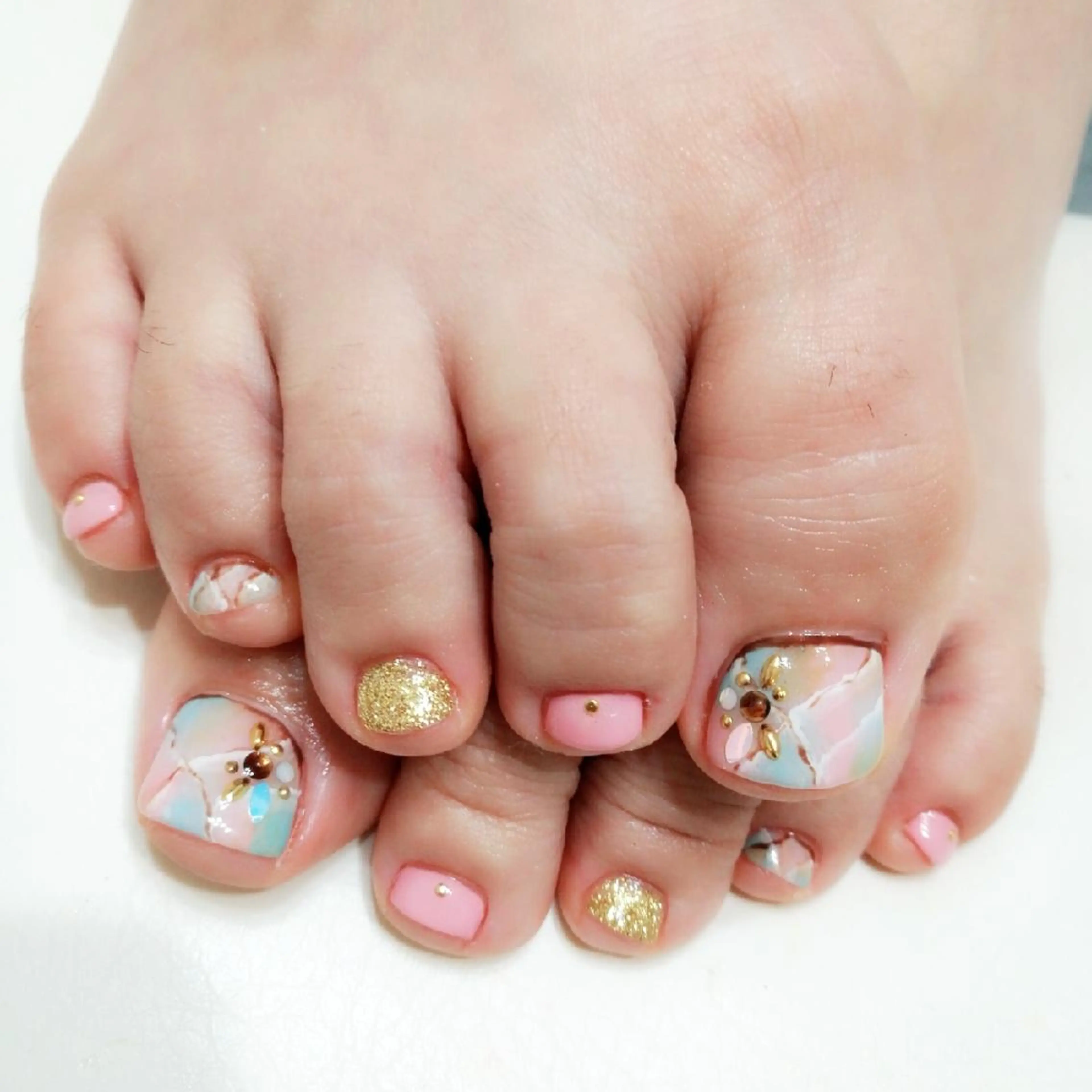 ネイル VIOLUS 関目のネイルデザイン