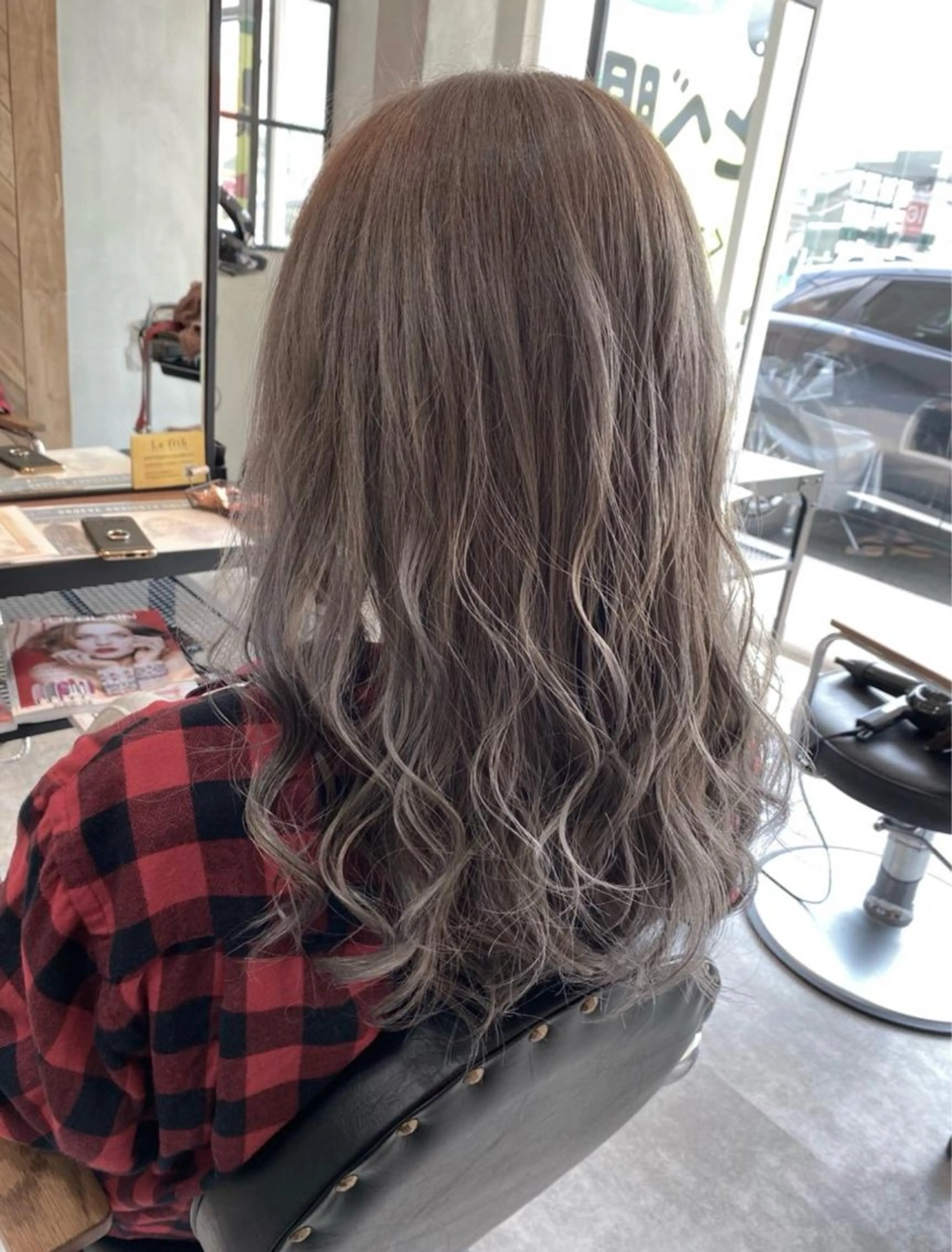 ロング カラー Lafithhair lov. 福山駅家店のヘアスタイル