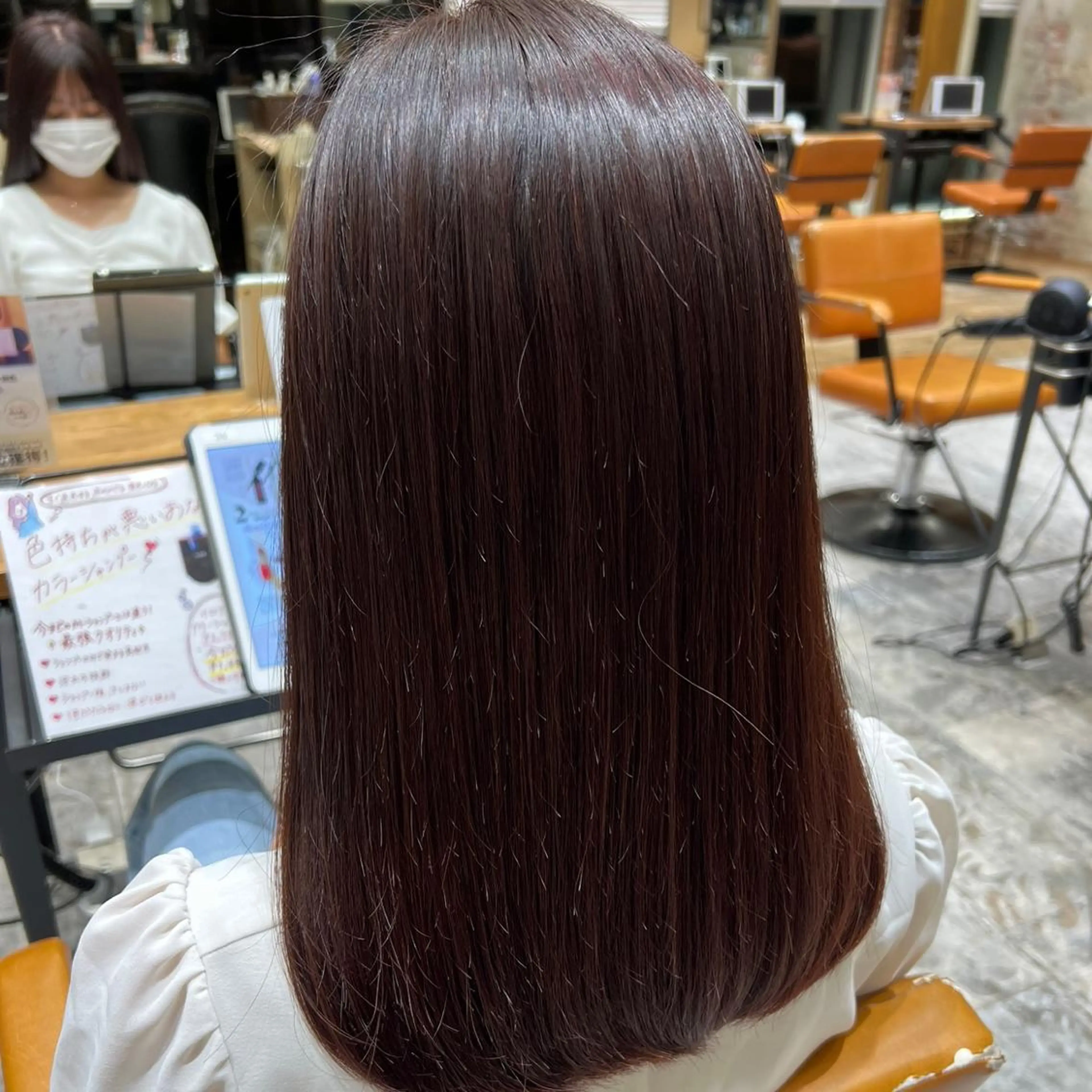 セミロング カラー パーマ カット 💍新宿ショート 💍岩田莉奈のヘアスタイル