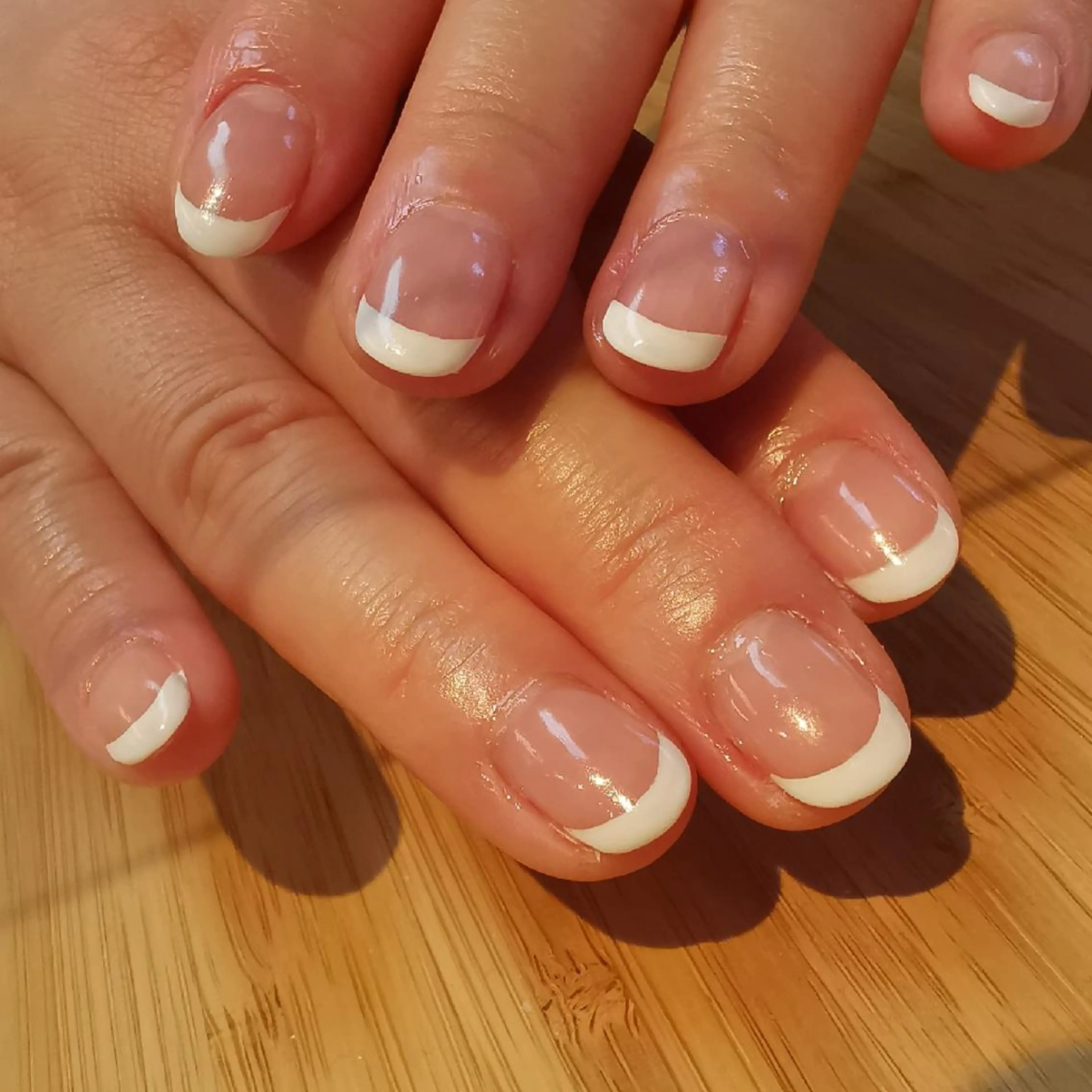 ネイル フレンチネイル ハンドネイル reve あやののネイルデザイン