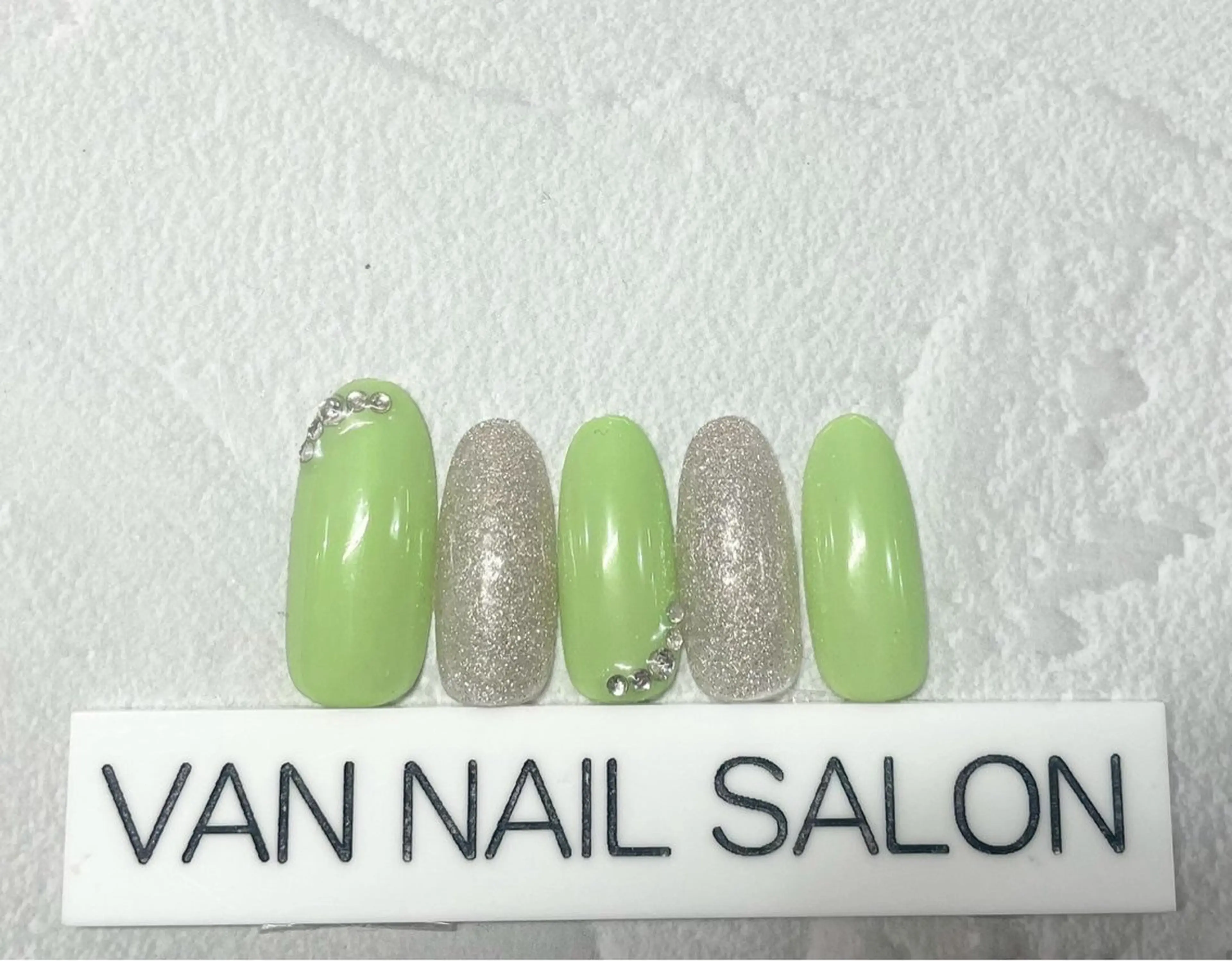 ネイル Van Nail Salonのネイルデザイン