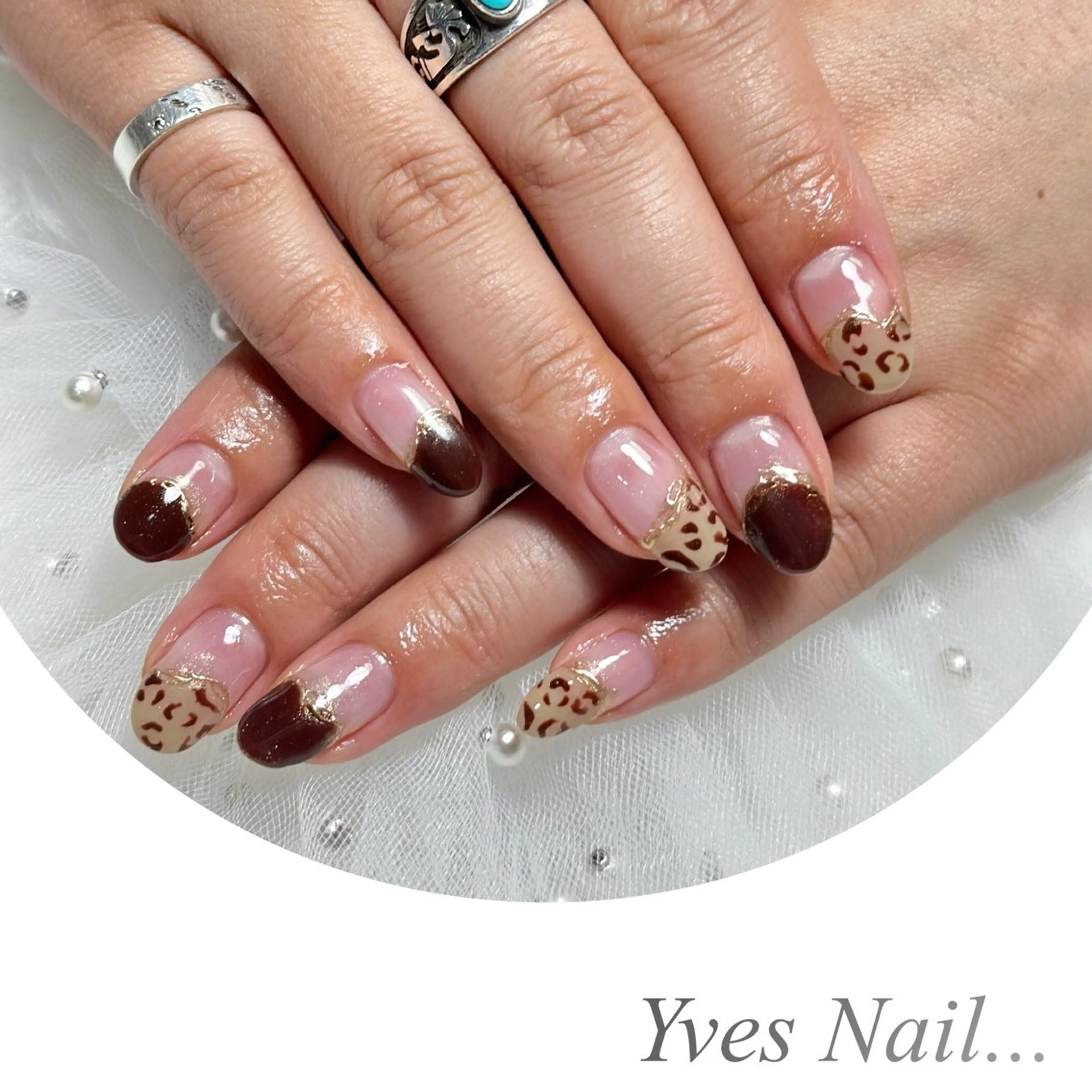 ネイル アニマル柄 フレンチネイル ハンドネイル kanno yのネイルデザイン