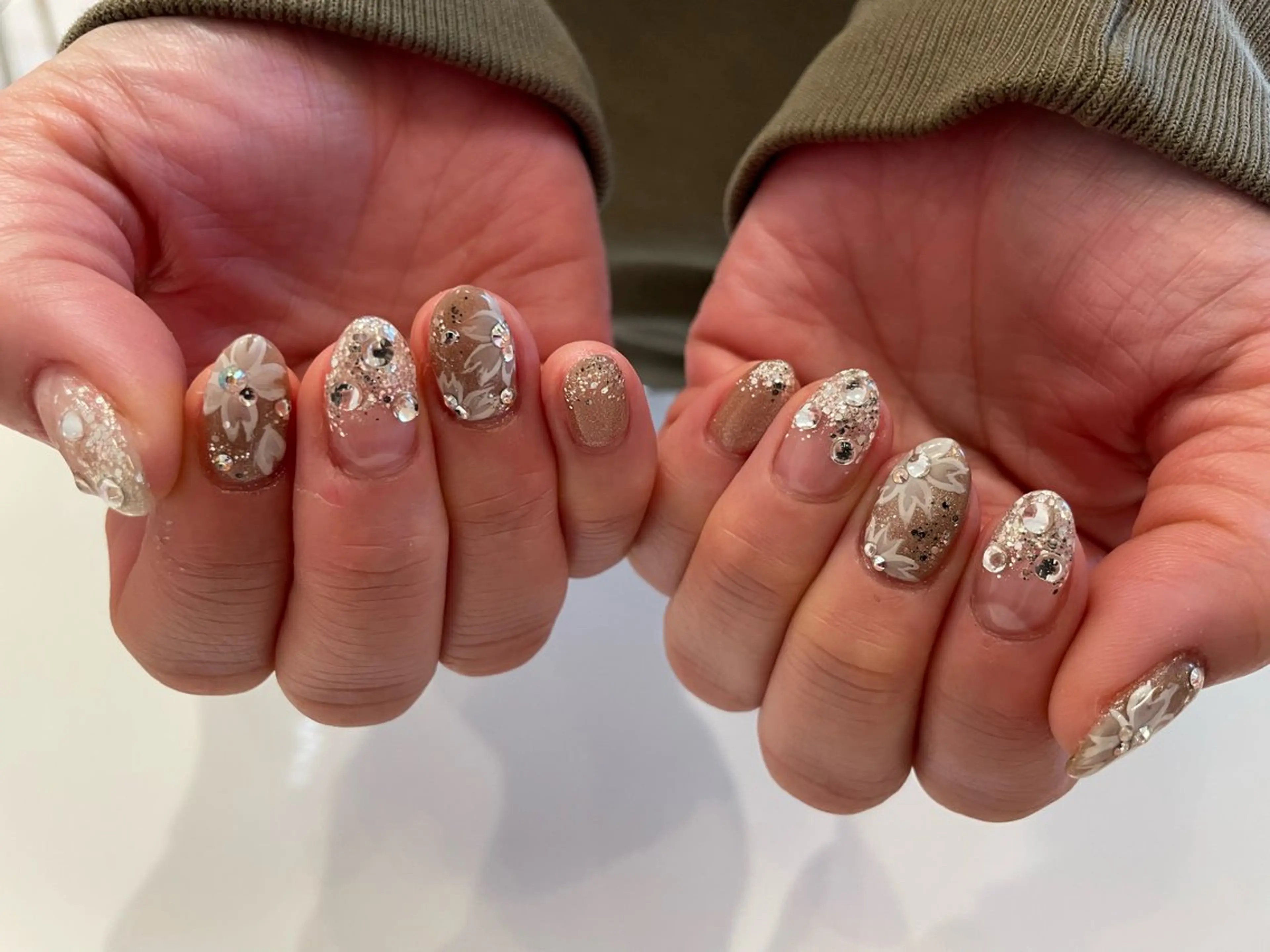 ネイル ♡ビジュール♡ NAIL &まつ毛のマツエク・マツパデザイン