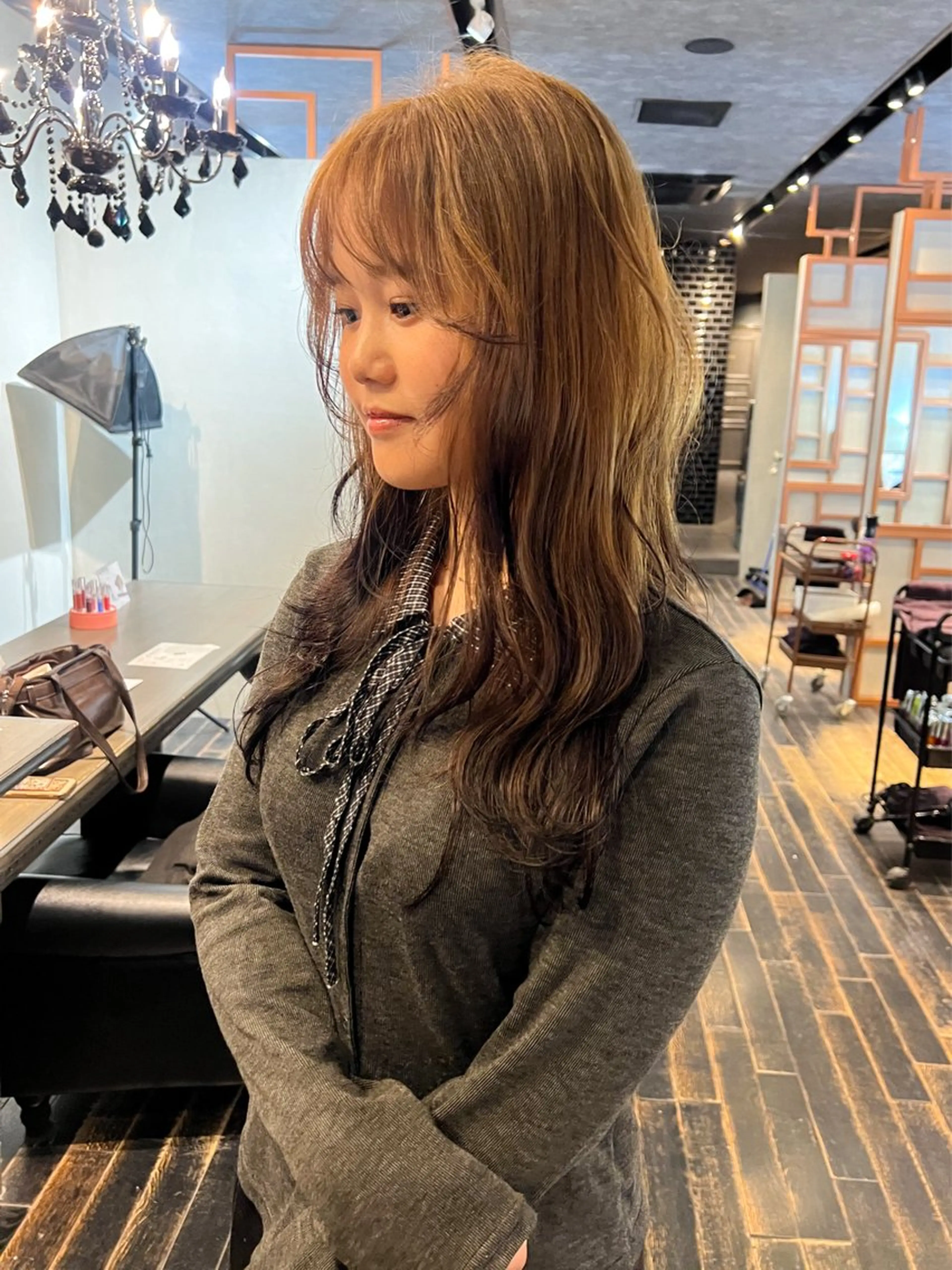 セミロング カラー ヘアカラー トリートメント Aya/四条烏丸/ インナーカラーのヘアスタイル