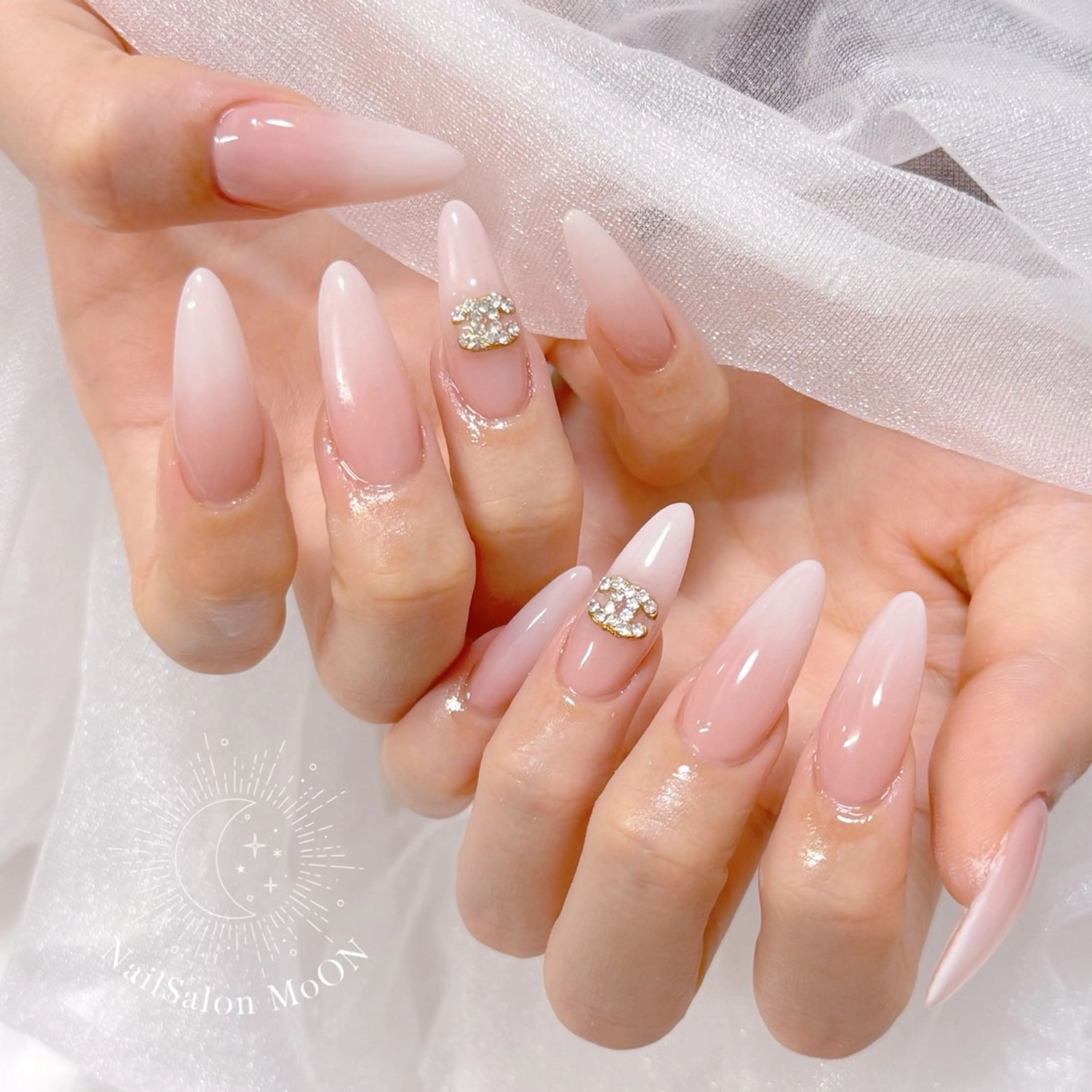 ネイル ハンドネイル ハンドケア MoON...❤︎ MeGuのネイルデザイン