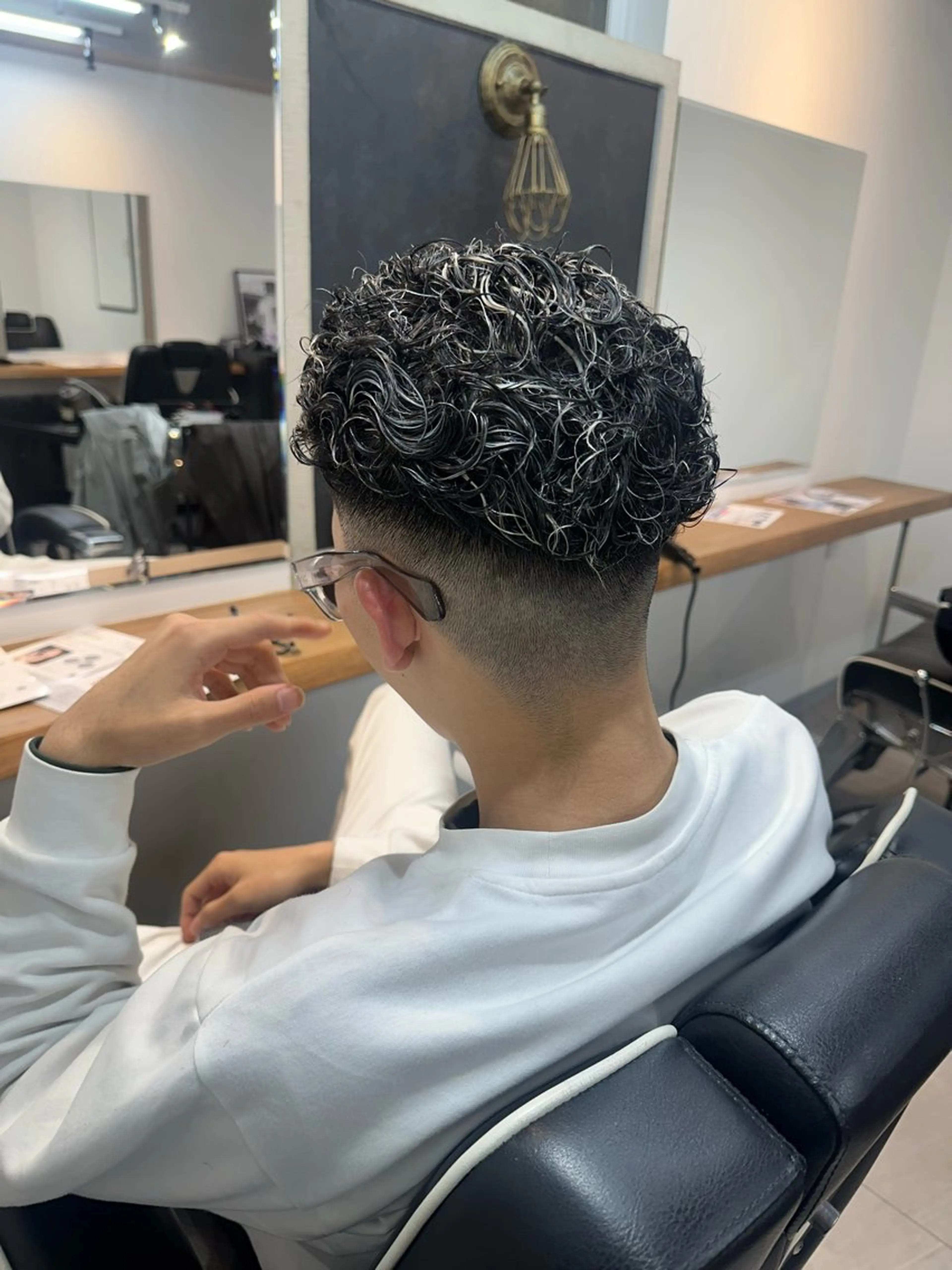 カラー パーマ メンズ 🇺🇸大宮パーマ 波巻き/ツイスパのヘアスタイル