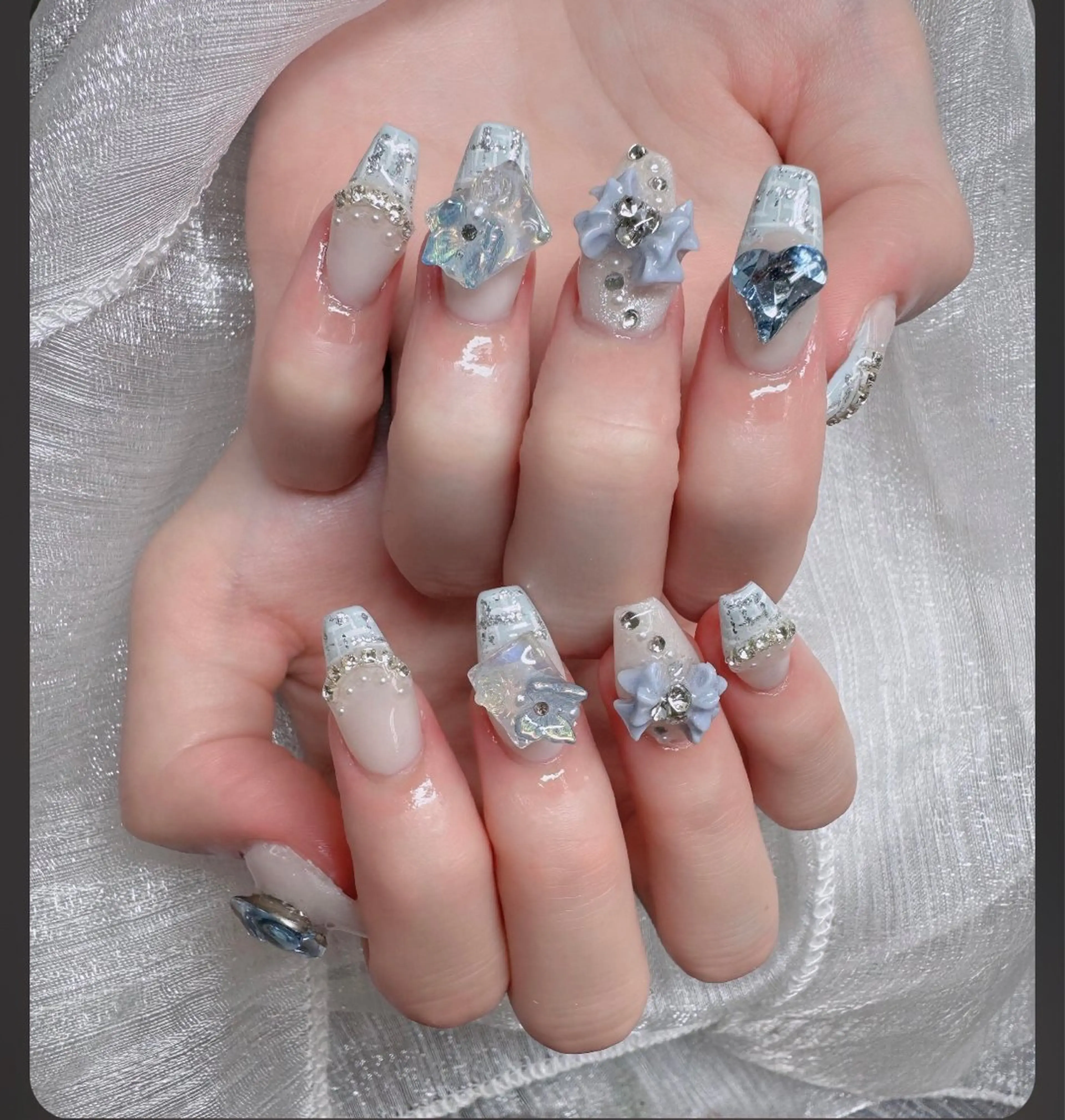 ネイル フレンチネイル ジェルネイル ハロウィン キラキラネイル 韓国ネイル H.baby Nail Salonのネイルデザイン