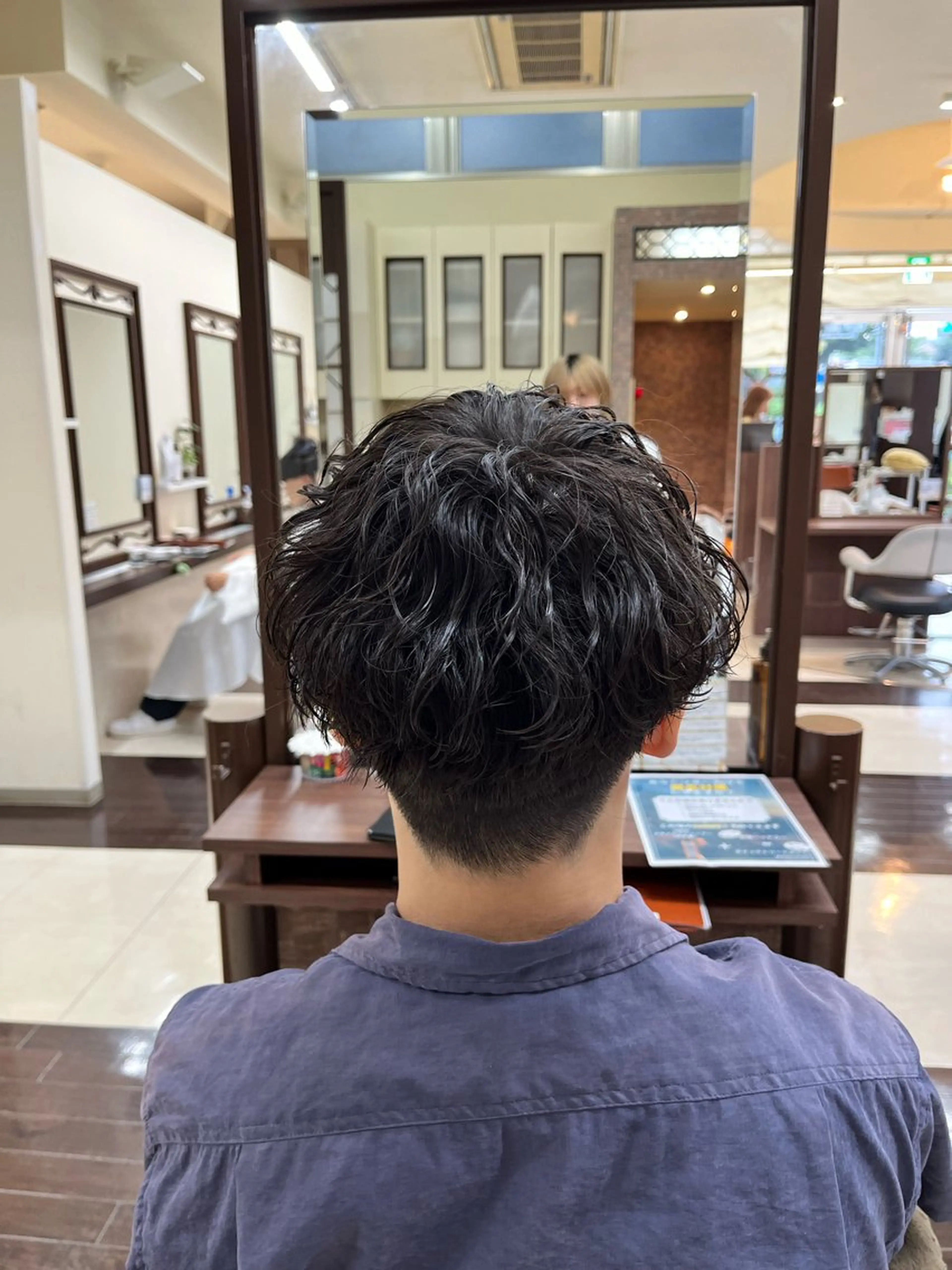 ショート パーマ メンズ マッシュ メンズパーマ 刈り上げ 波巻きパーマ スパイラルパーマ 🧊メンズ特化🧊 高木航希のヘアスタイル