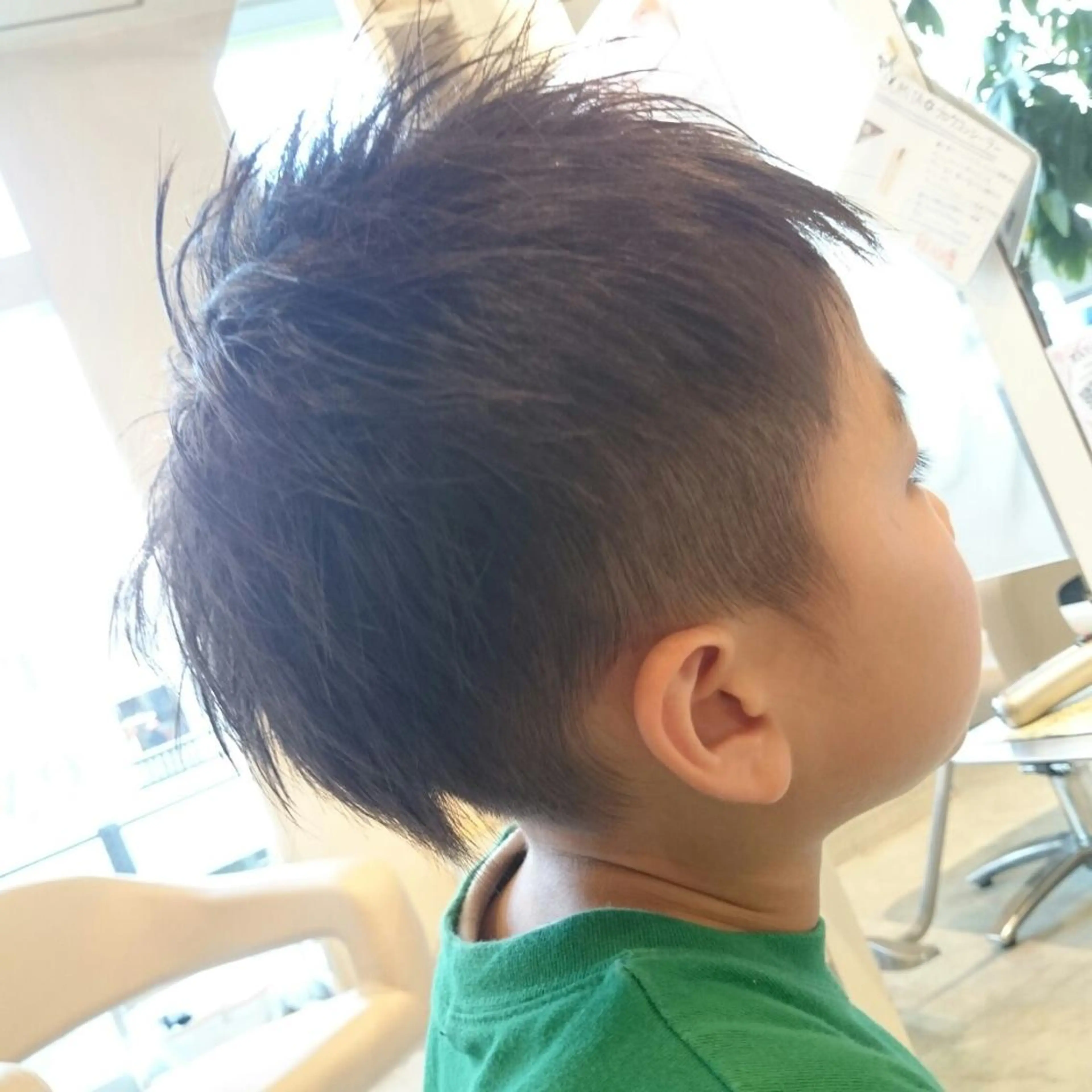 キッズ メンズ ツーブロック 浦川 敬太のヘアスタイル