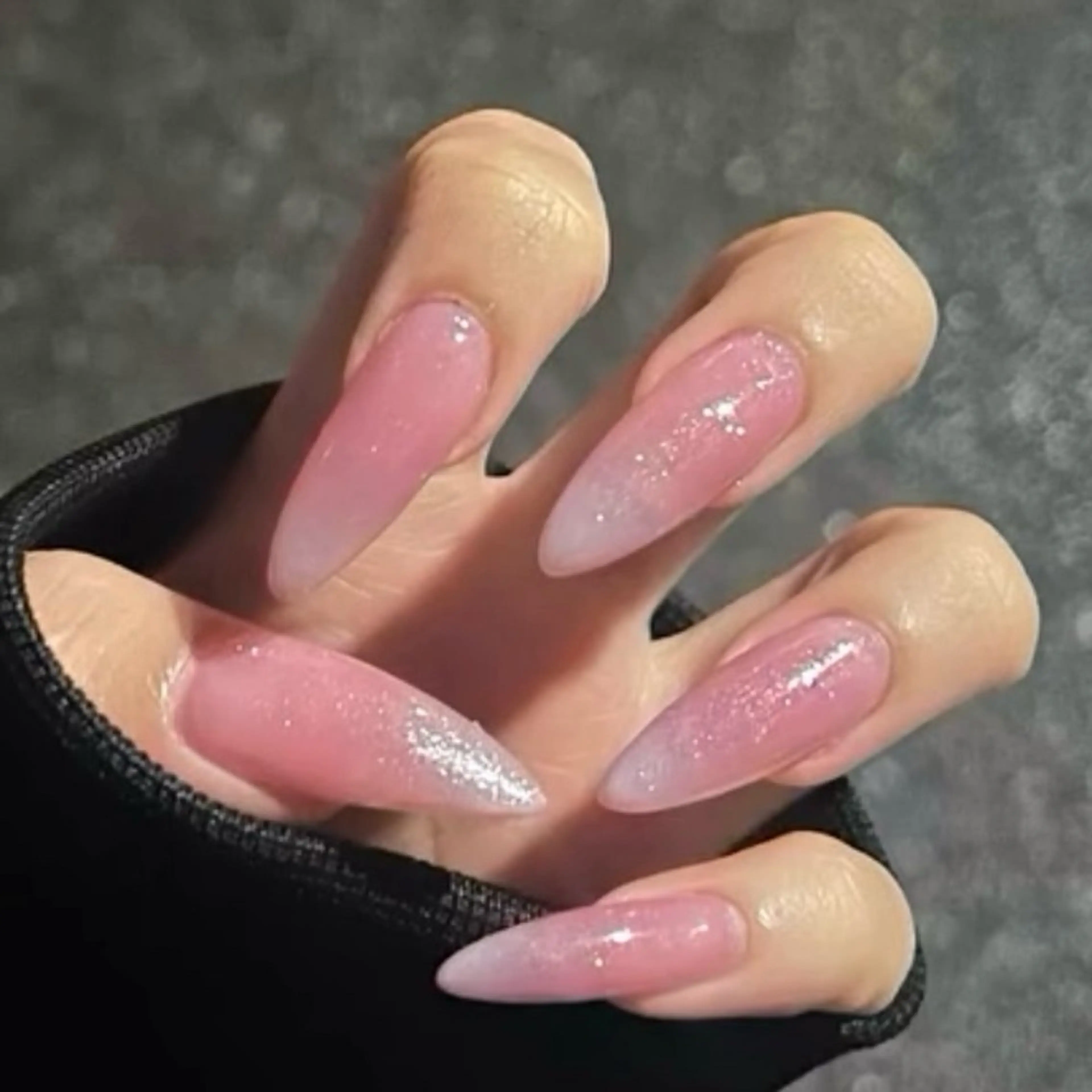 ネイル エルバイノリコ尾形 パラジェル取扱店✨のネイルデザイン