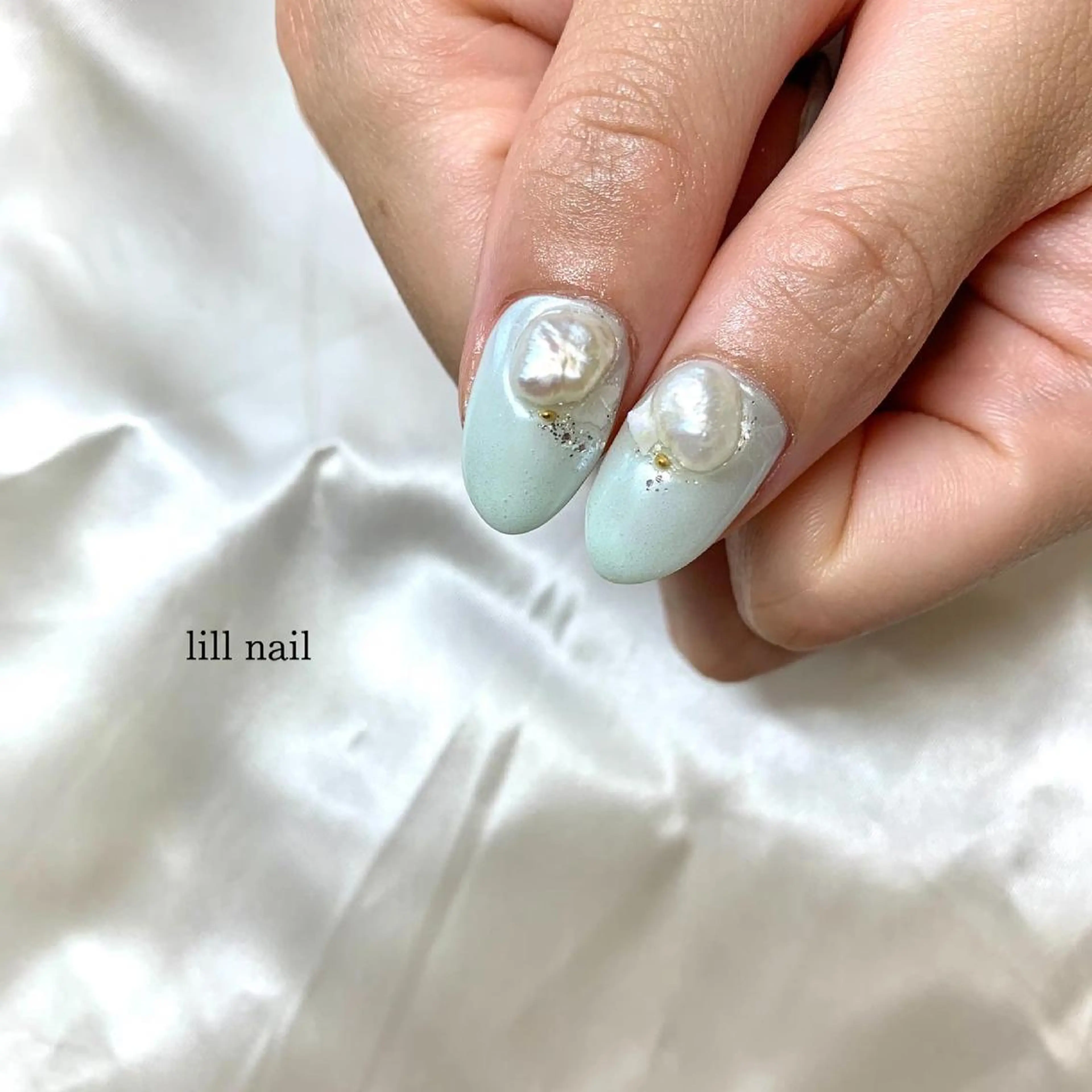 ミディアム pllia beautyのネイルデザイン