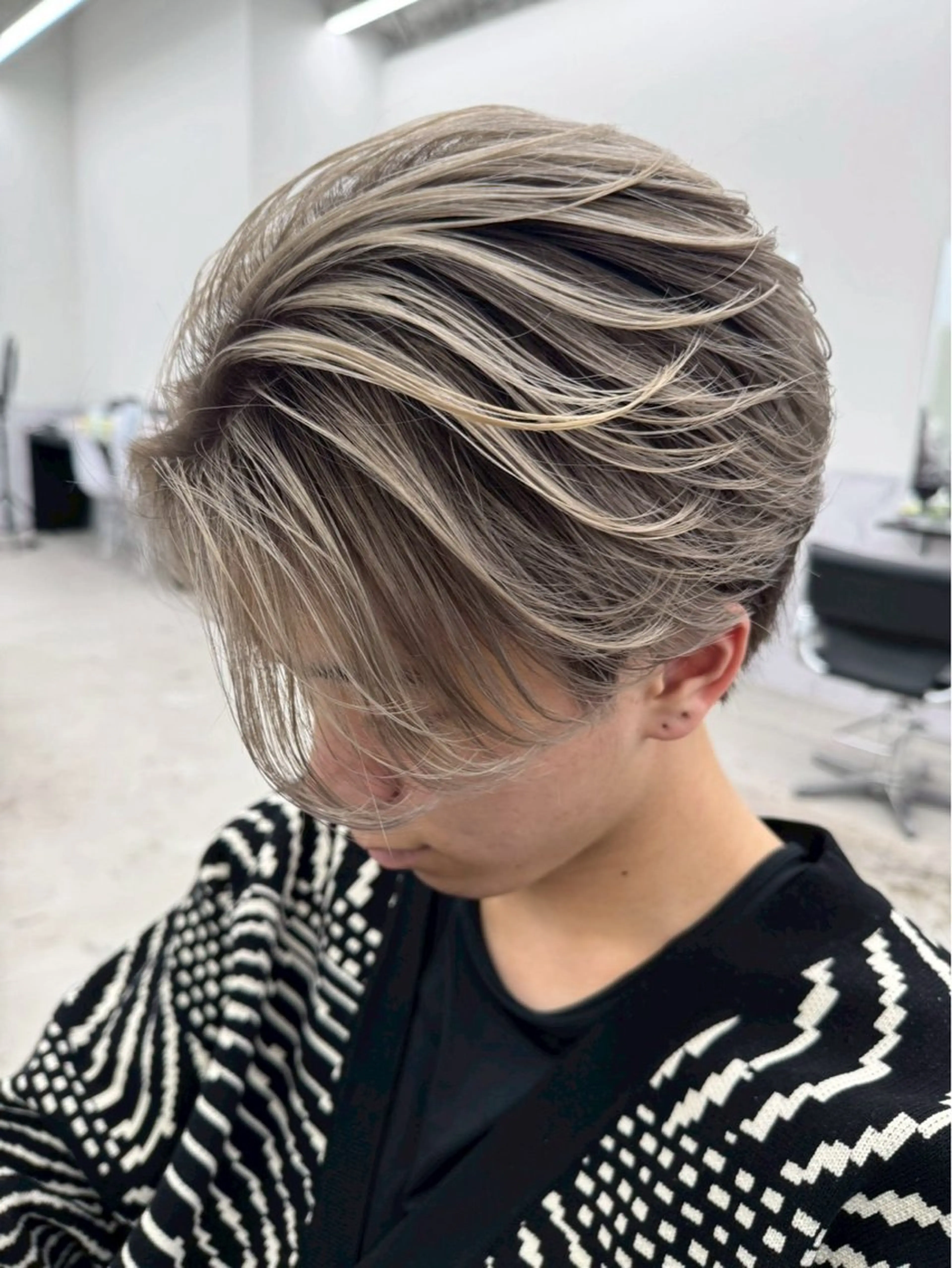 カラー メンズ 熊岡 優雅のヘアスタイル