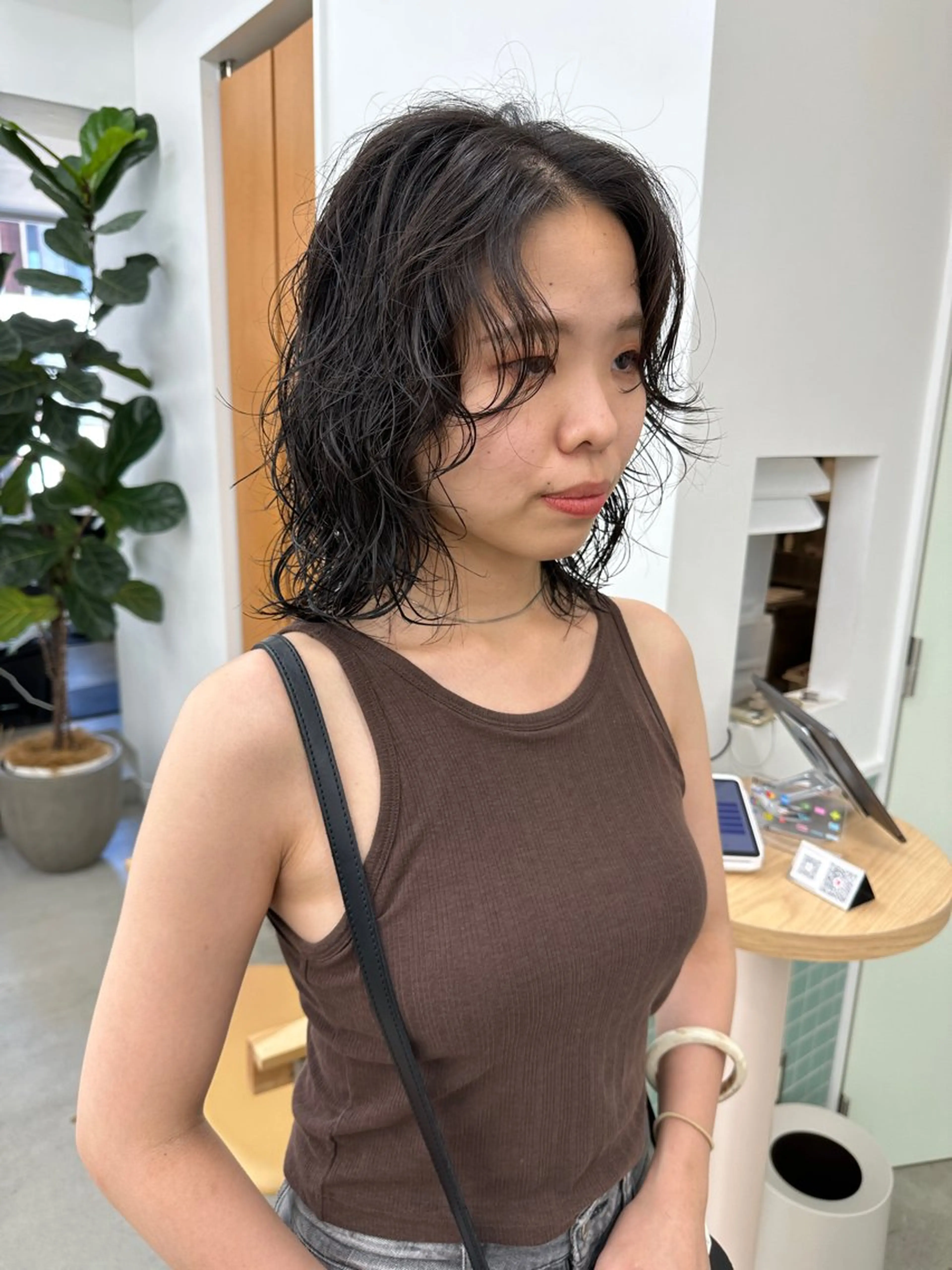 ミディアム パーマ ミディアムパーマ ハイレイヤー レイヤーカット ウルフカット カット パーマ トリートメント ボブ/レイヤー/ケア パーマ/リュウタのヘアスタイル