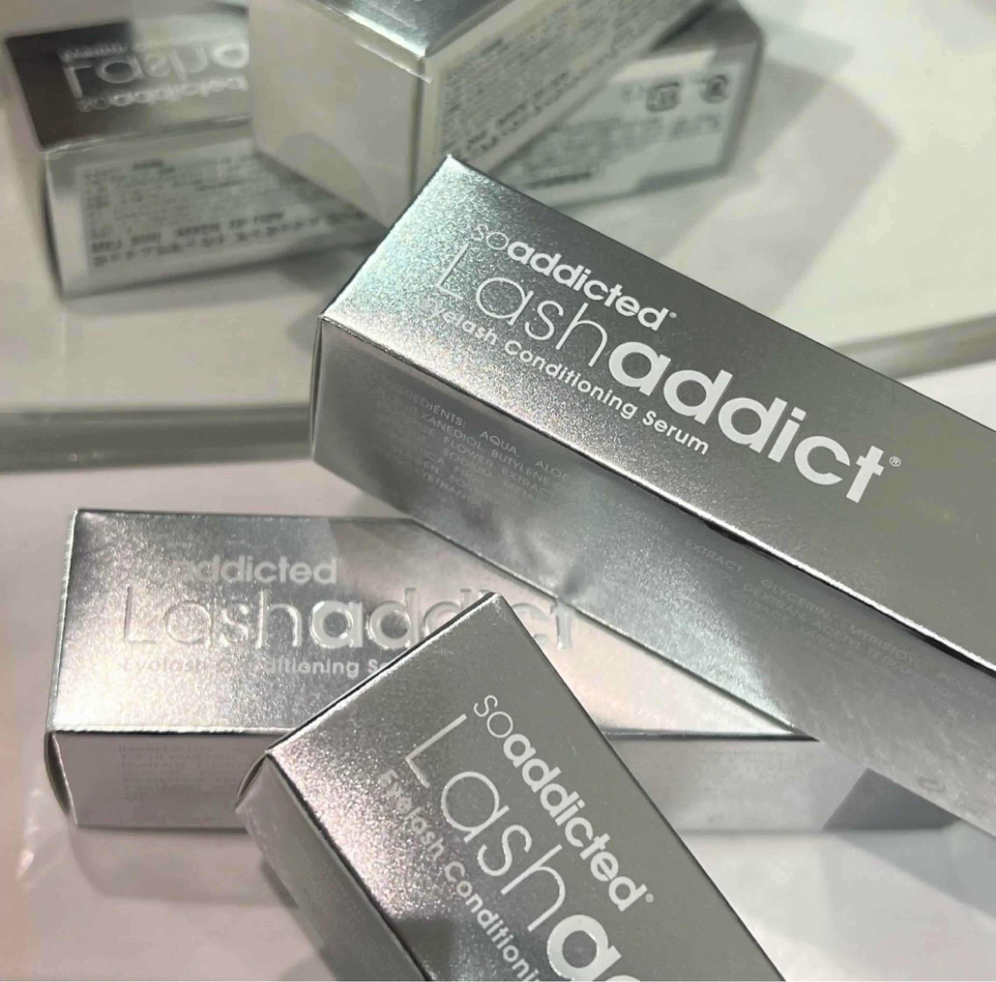 🎁束感まつぱ➕コーティング剤込み➕ラッシュアディクト美容液プレゼント🎁【¥13200】の写真