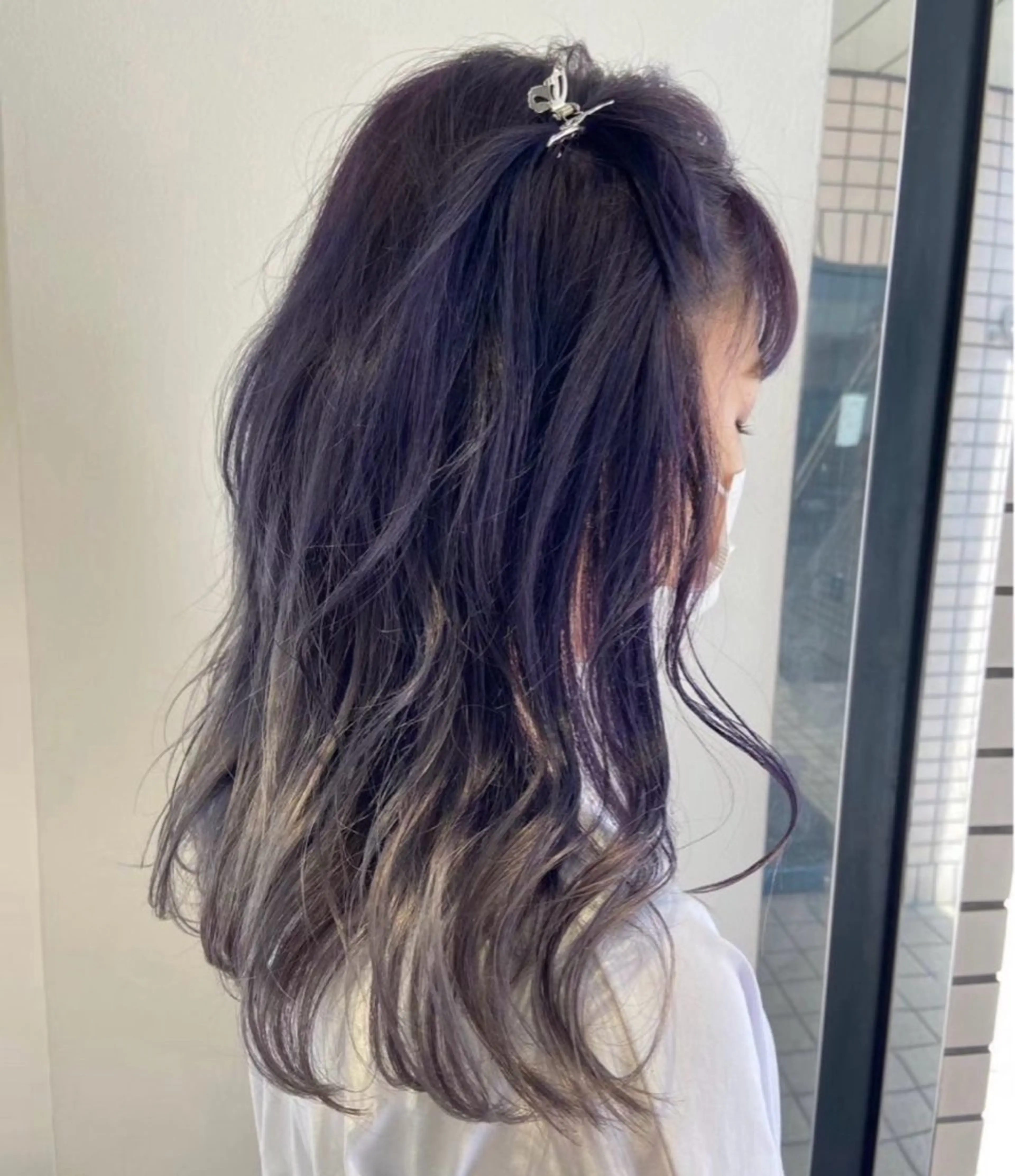 カラー ヘアカラー トリートメント ブリーチカラー×艶 🍨mihoのヘアスタイル