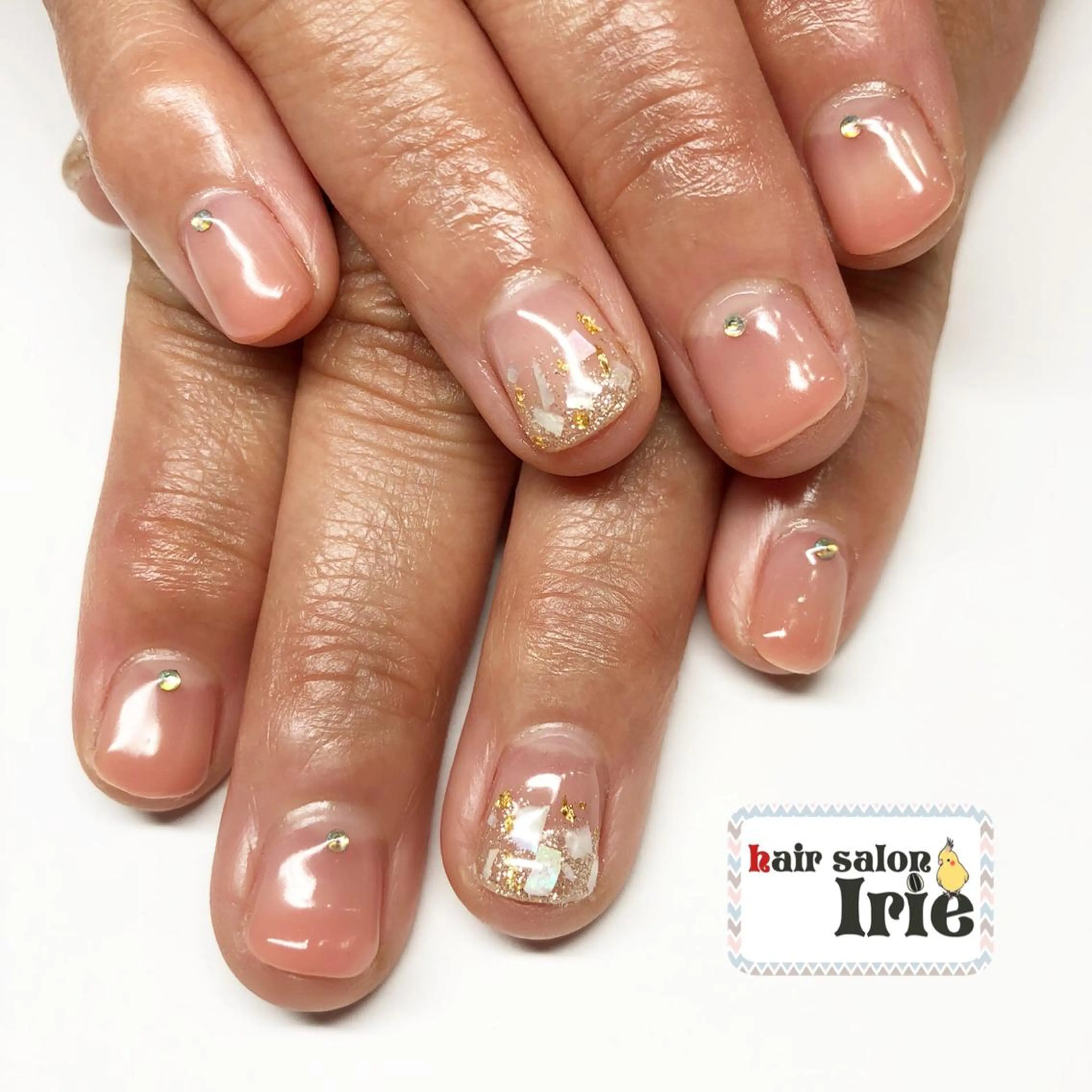 ネイル アートネイル シンプルネイル ストーンネイル 與儀 知佳のネイルデザイン