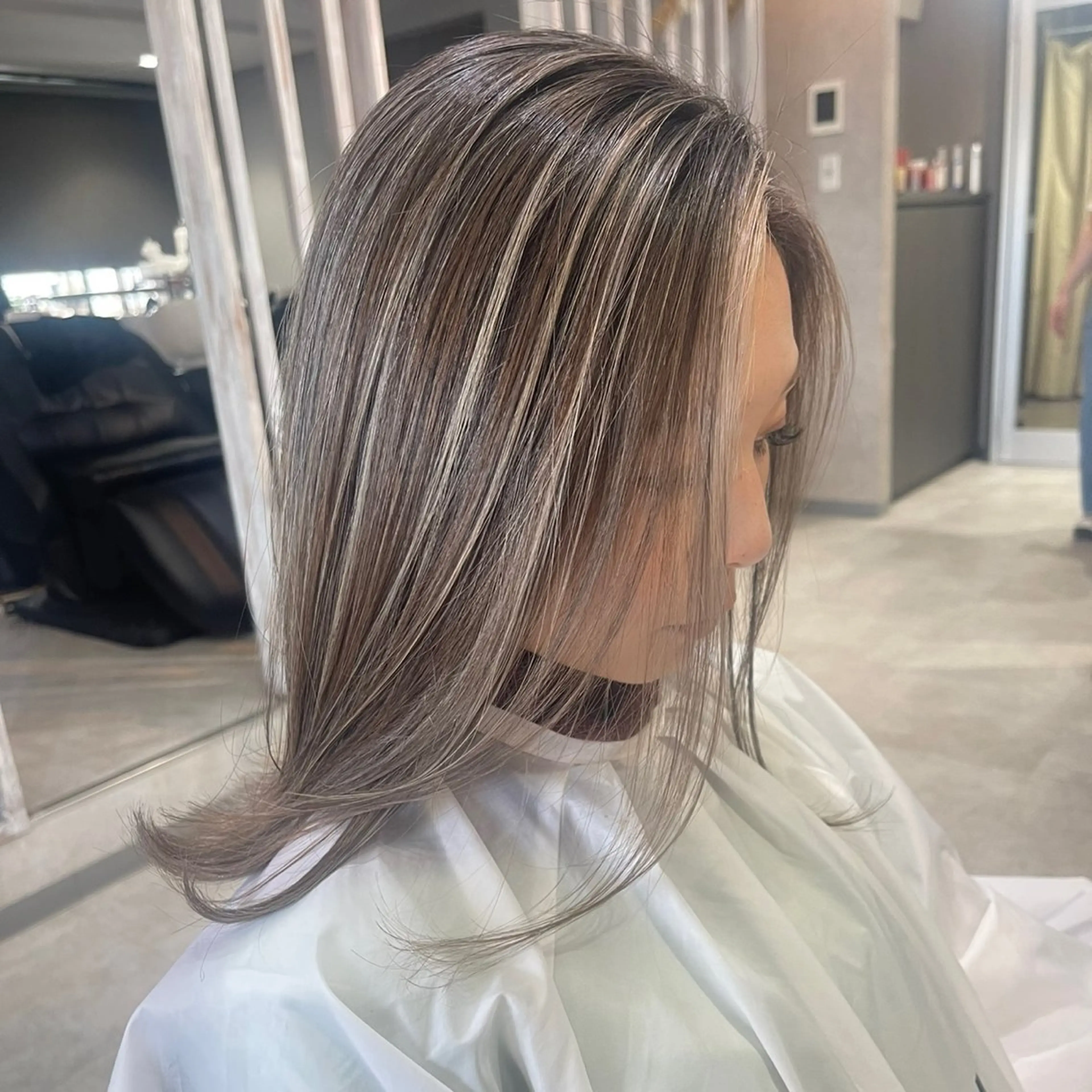 ミディアム カラー ミストバング ブリーチ  フェイスフレーミング ハイライトカラー ハイライト ヘアカラー 松井那津子 /ハイライトブリーチのヘアスタイル