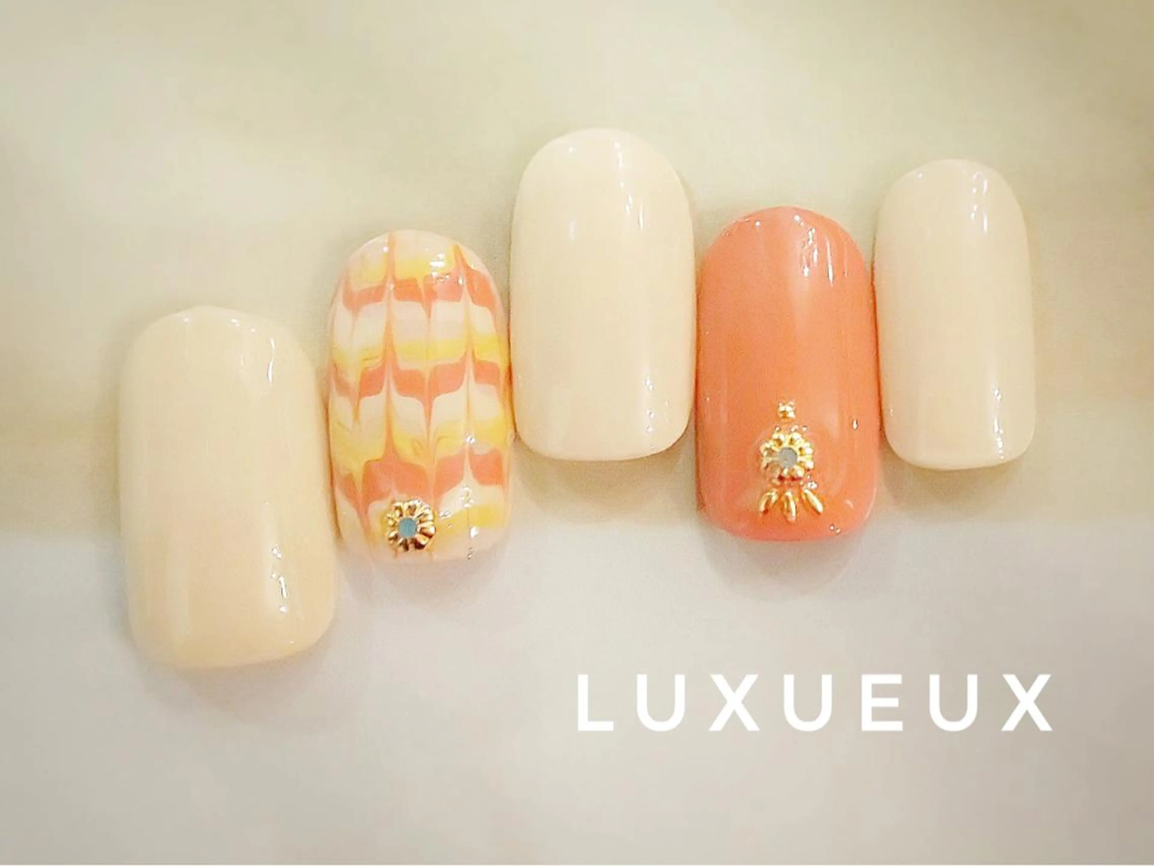 ネイル LUXUEUX春日店所属・LUXUEUX春日店 (ルクソー)のネイルデザイン