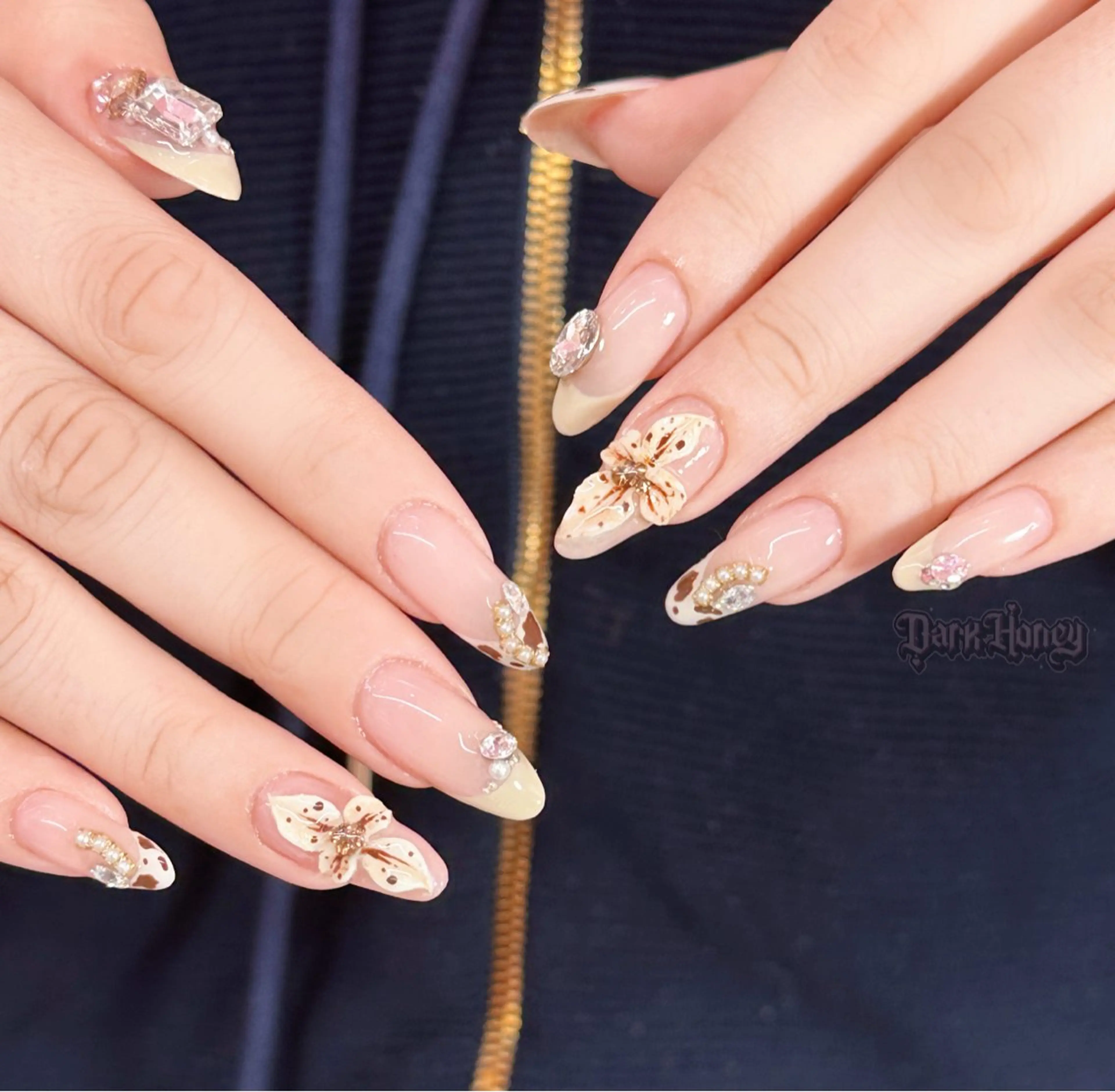 ネイル ハンドネイル ハンドケア DarkHoney 池袋店のネイルデザイン