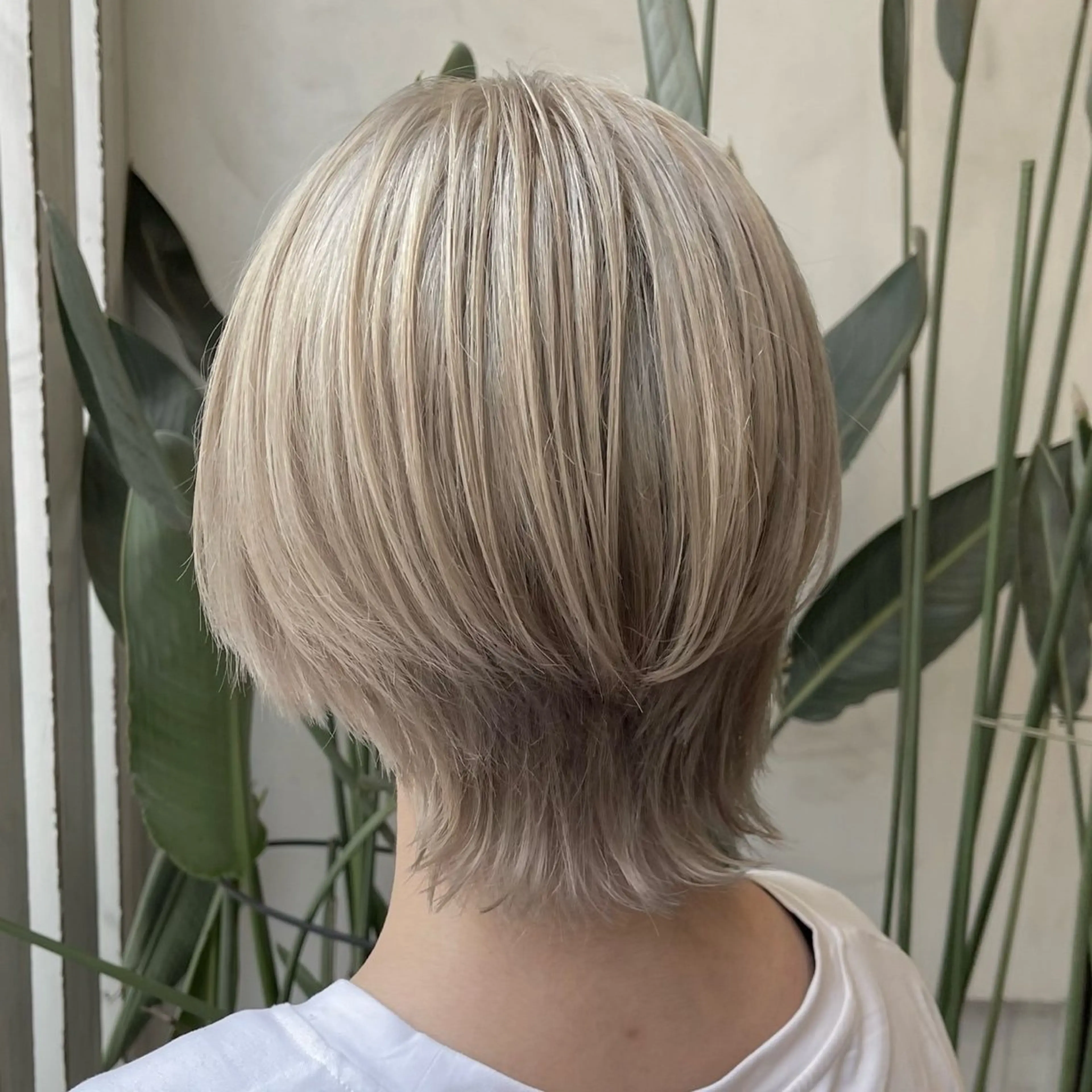 セミロング カラー カット ヘアカラー トリートメント ヘッドスパ 女性支持率No.1ハ イトーン特化神田真志のヘアスタイル