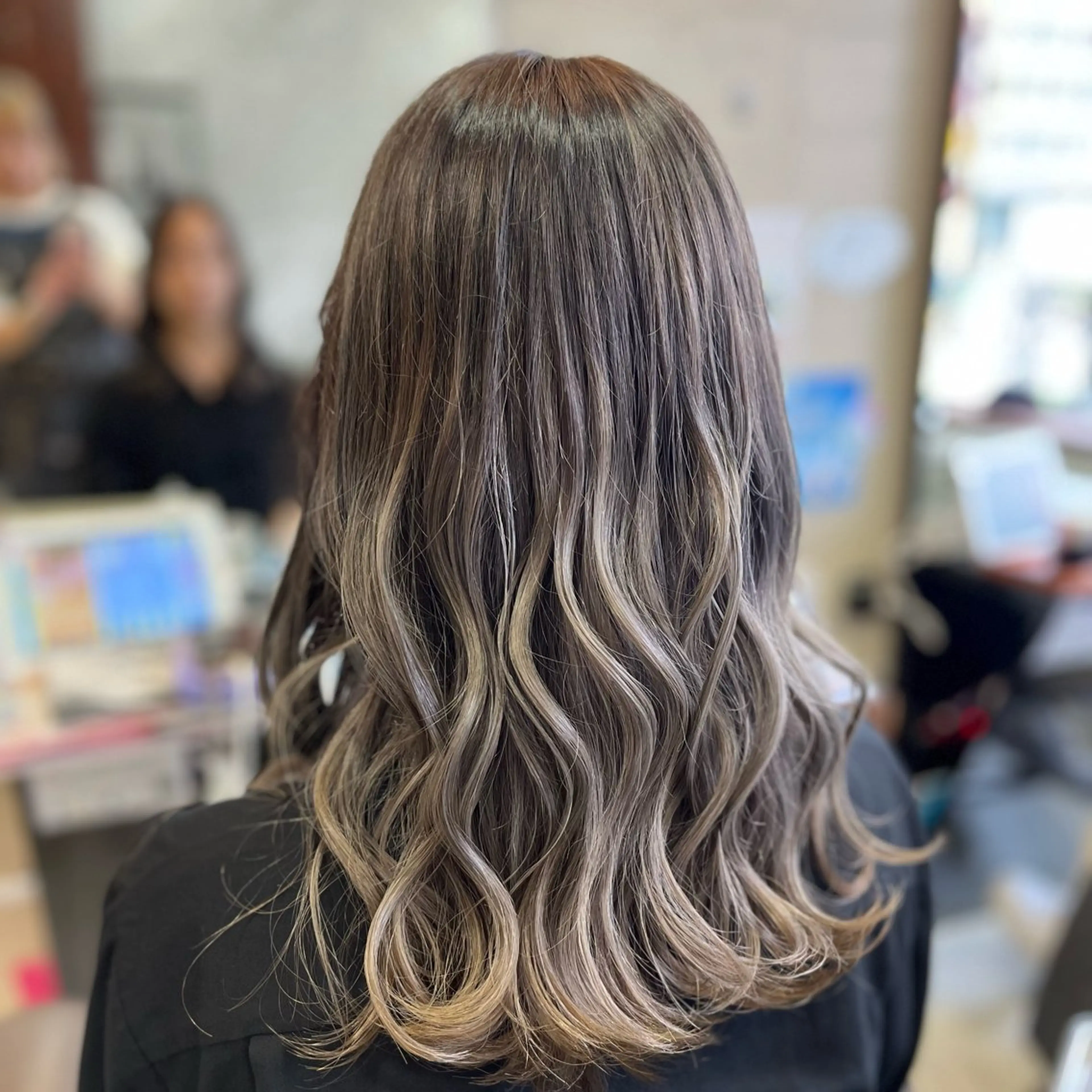 ロング 外国人風カラー 艶髪ブリーチカラー 💗manaka💗のヘアスタイル