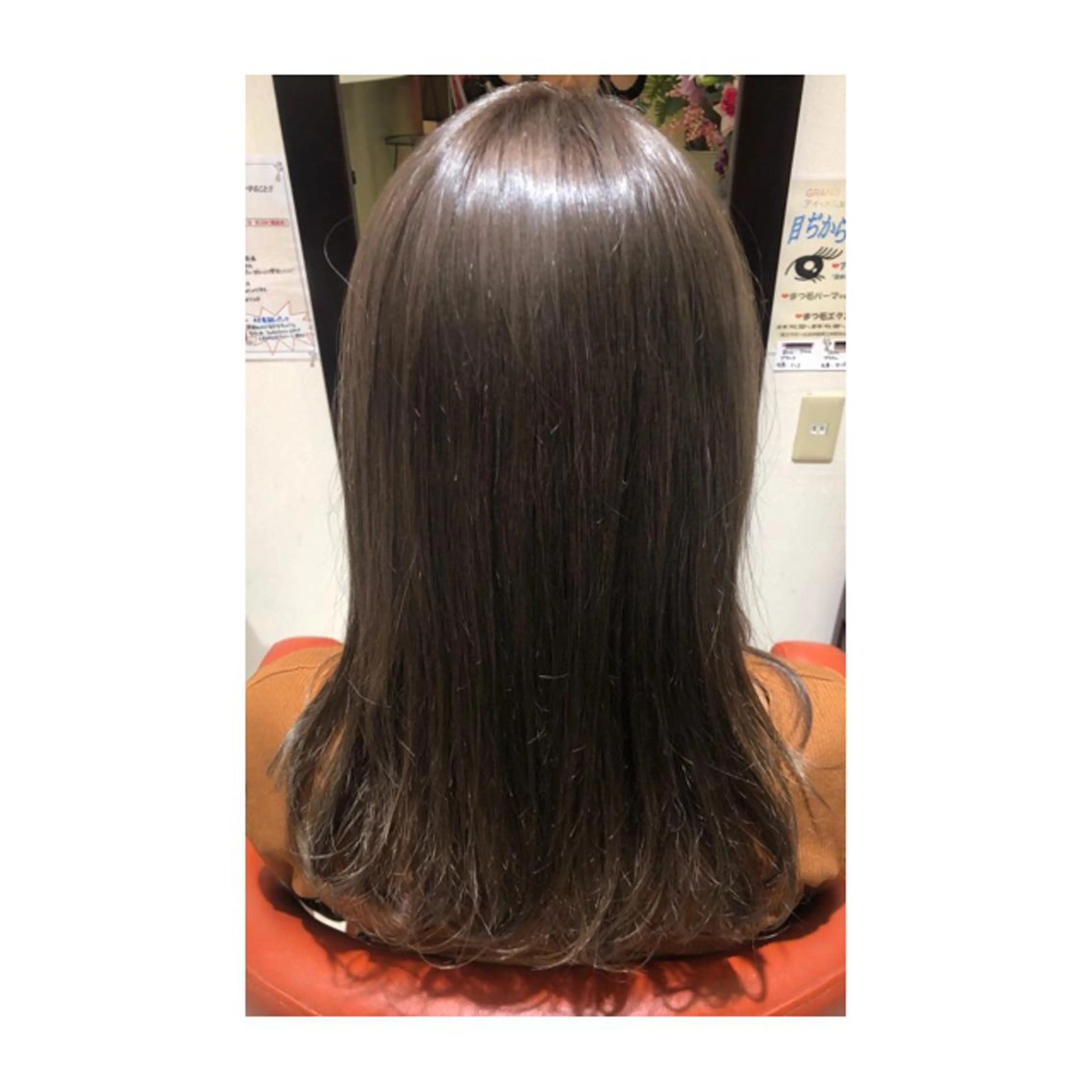 セミロング カラー ブリーチ グレージュ カット ヘアカラー トリートメント 🦋NAKAMURA 🦋のヘアスタイル