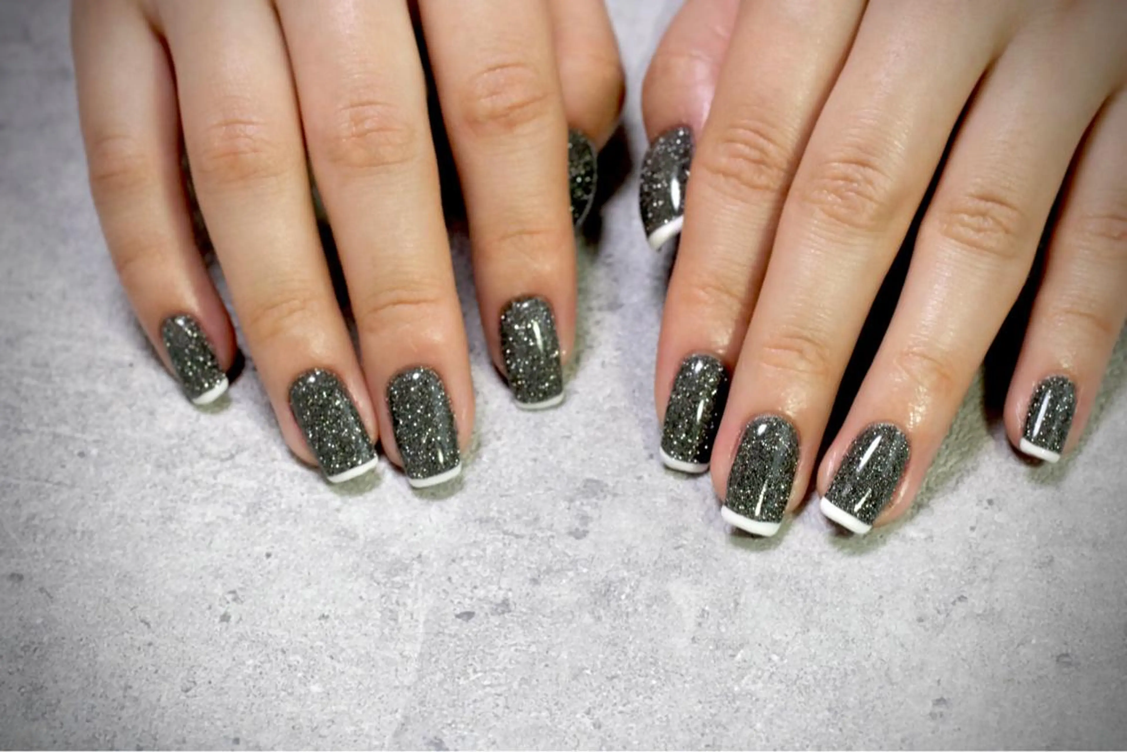 ネイル オーロラネイル カジュアル フラッシュネイル ジェルネイル ラメ(グリッター) ハンドネイル MH Nailのネイルデザイン