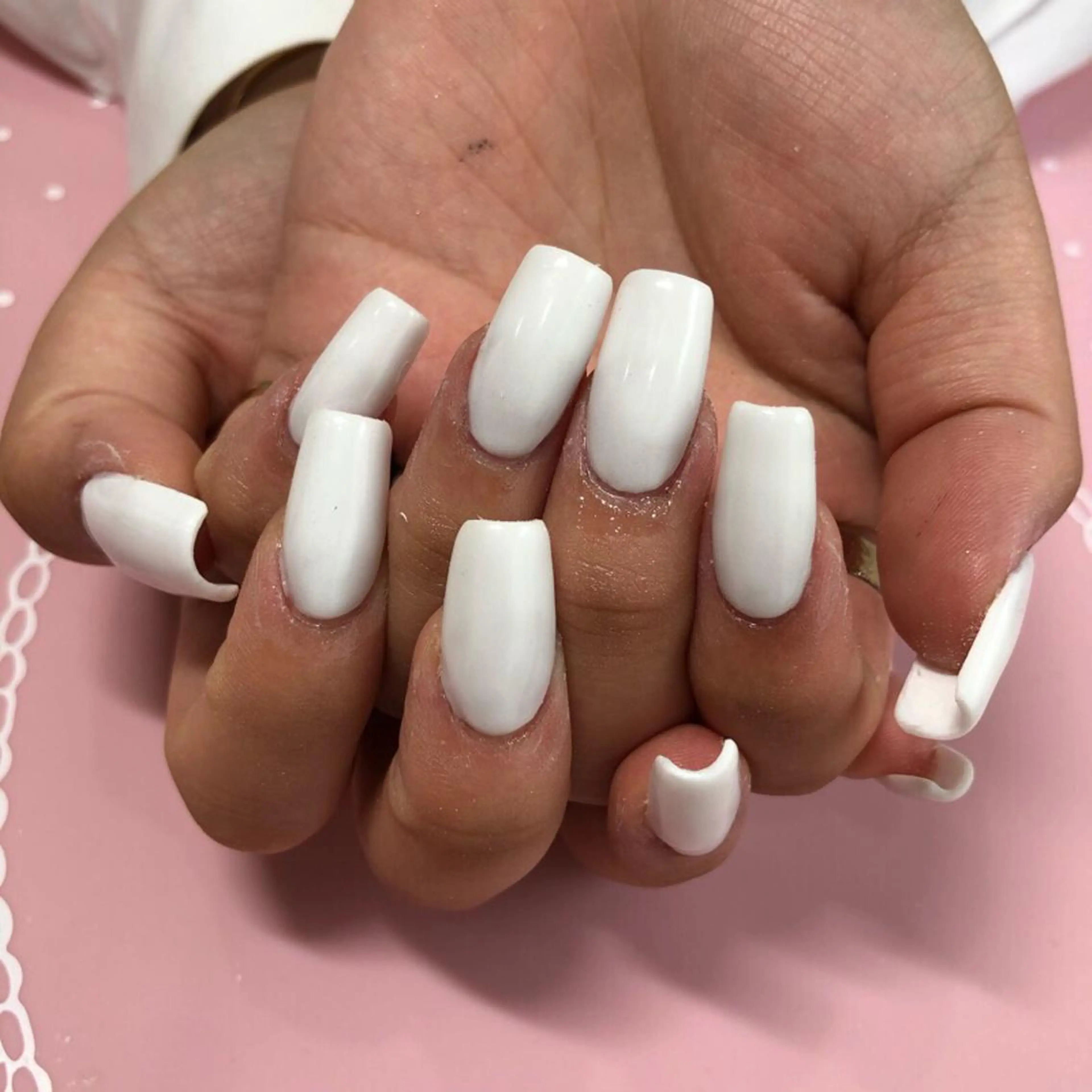 ミディアム ネイル ハンドネイル 《LB》ラブリエ Nail&eyeのマツエク・マツパデザイン