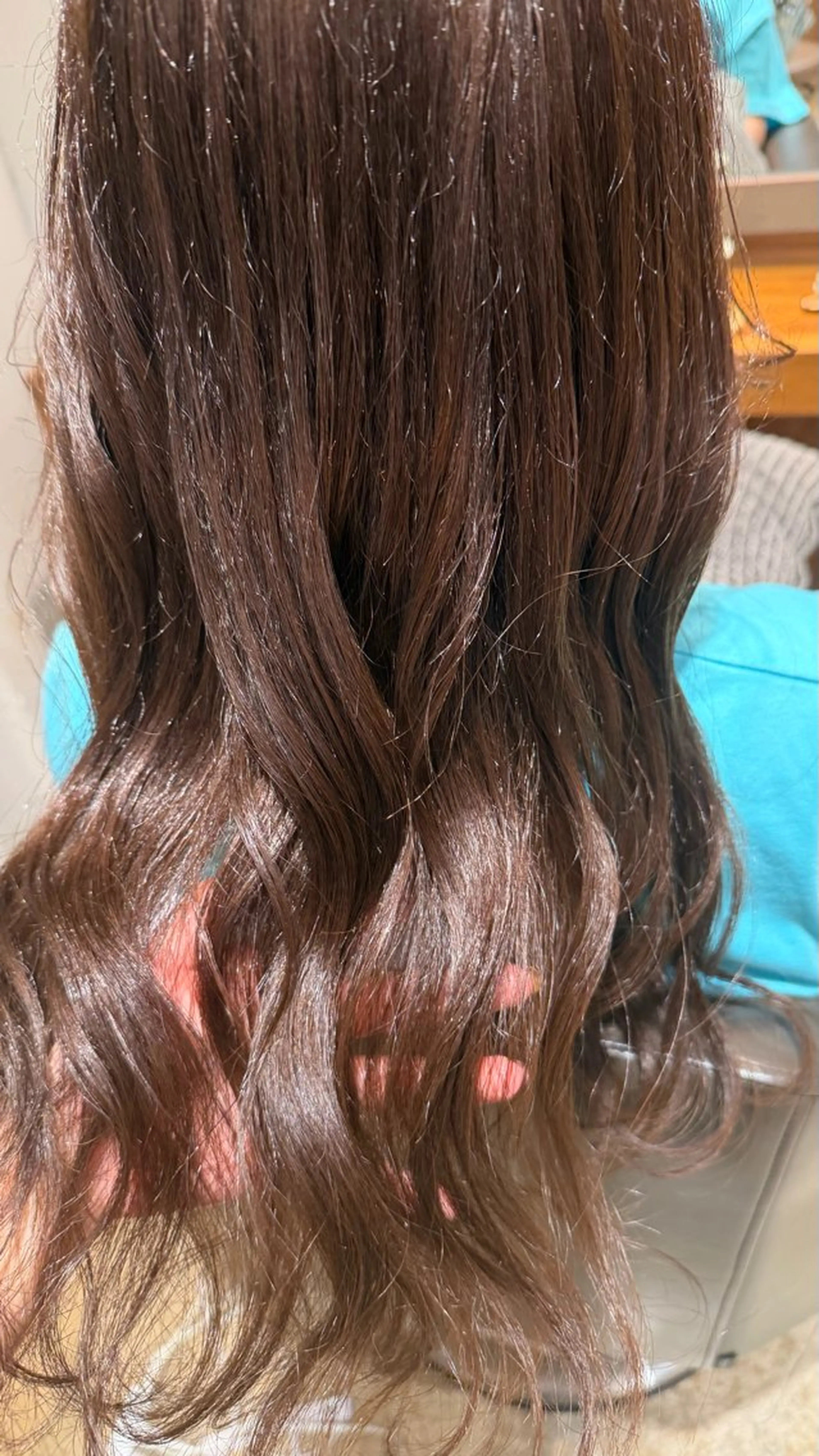 カラー ブリーチ 透明感カラー グレージュ モカグレージュ ブリーチなしカラー 中山 紗希のヘアスタイル